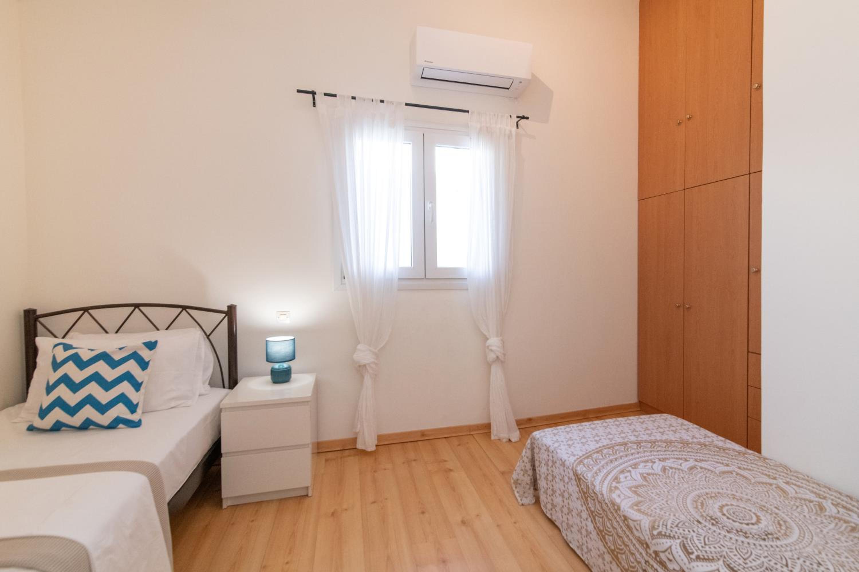 Three-Bedroom Apartment photo 2