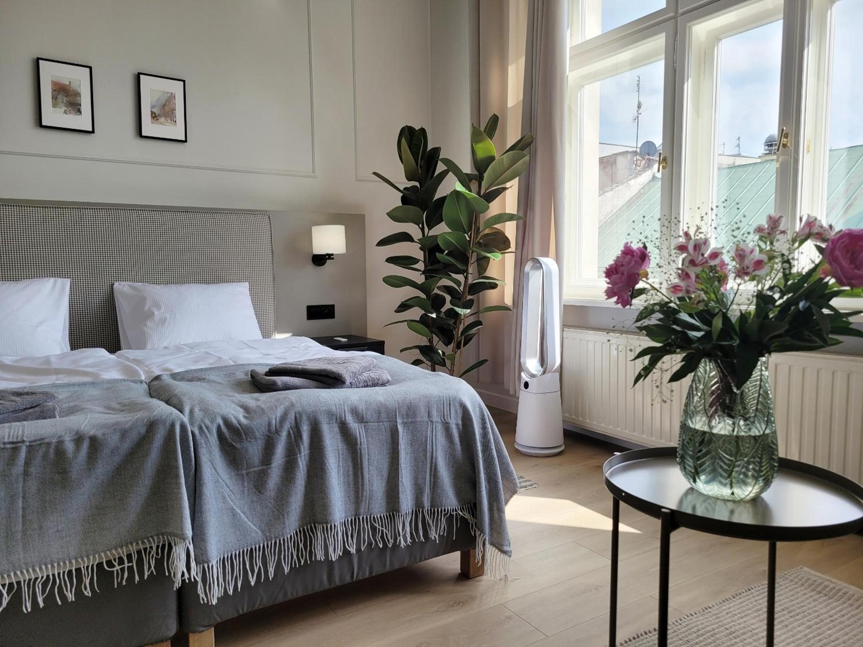 Premium Double Room With Sofa Bed photo 3