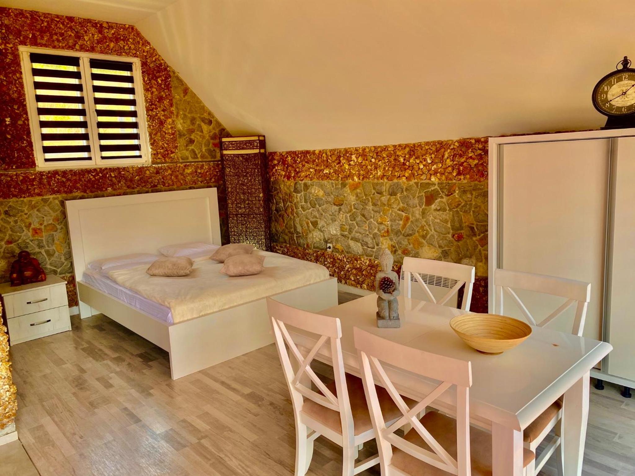 Family Bungalow - Photo 1