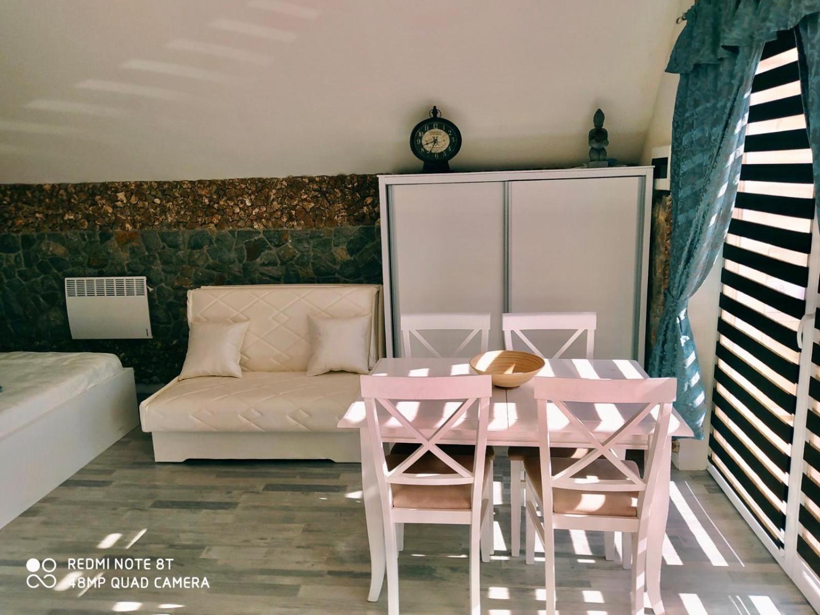Family Bungalow - Photo 3