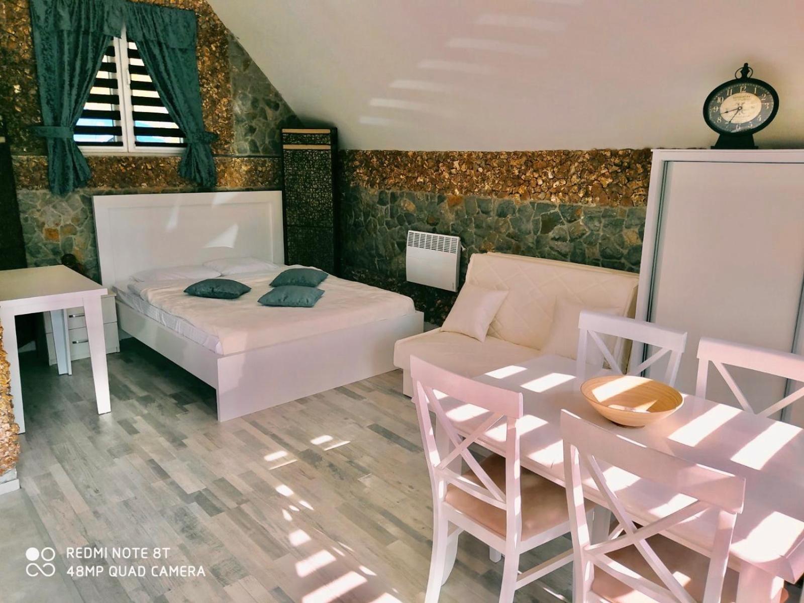 Family Bungalow - Photo 5