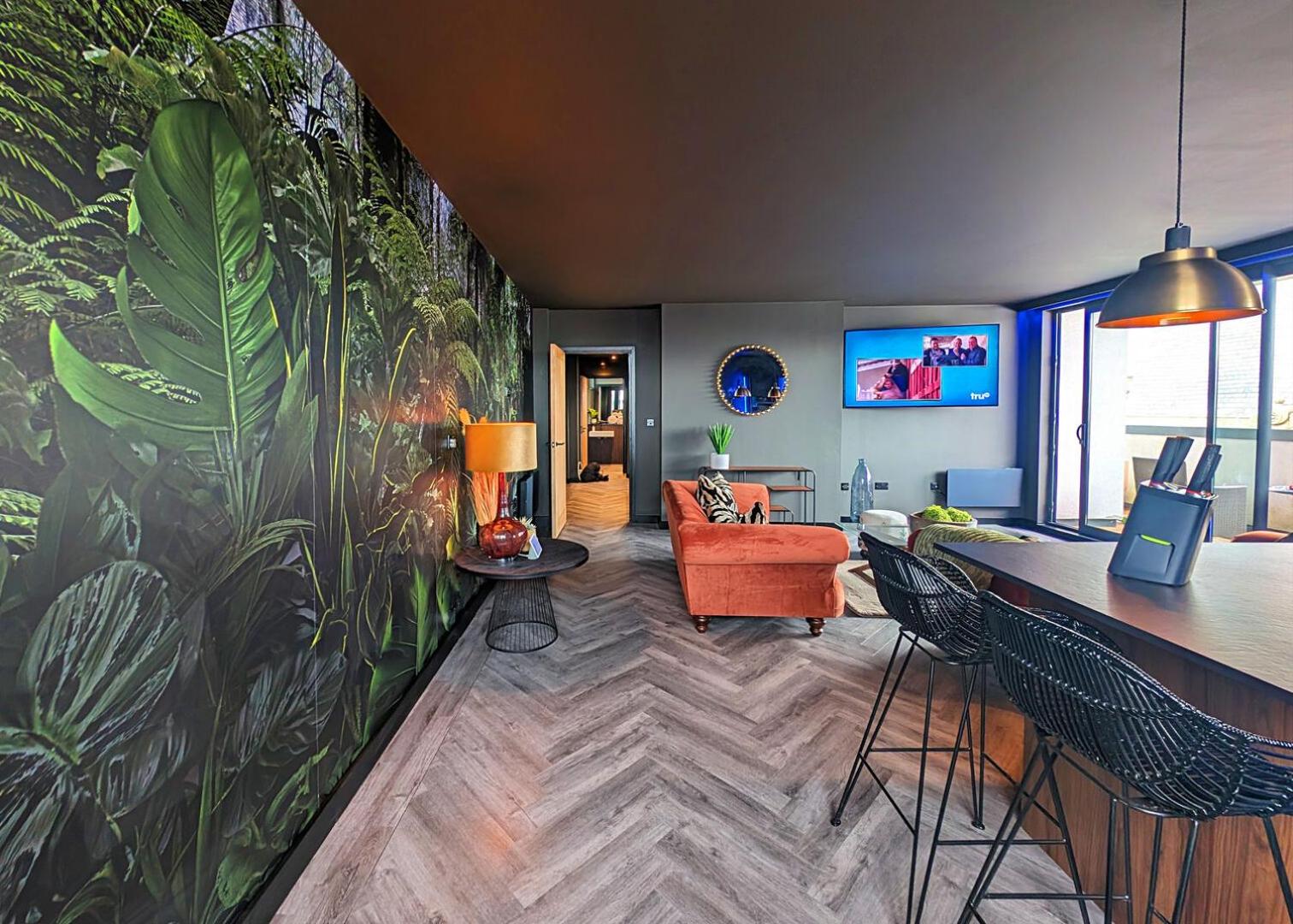 Apartment With View And Balcony photo 2
