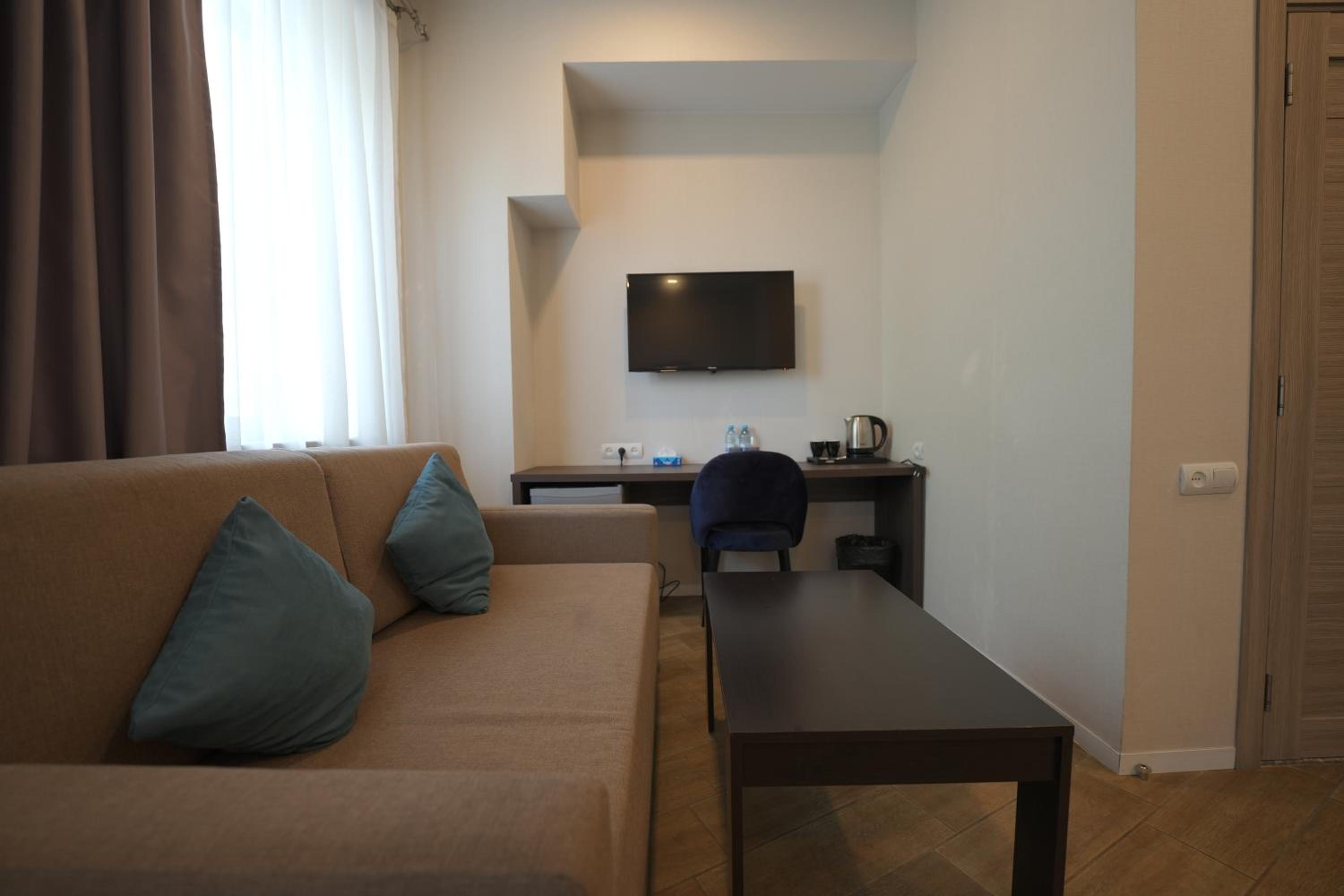 Deluxe Double or Twin Room photo 3