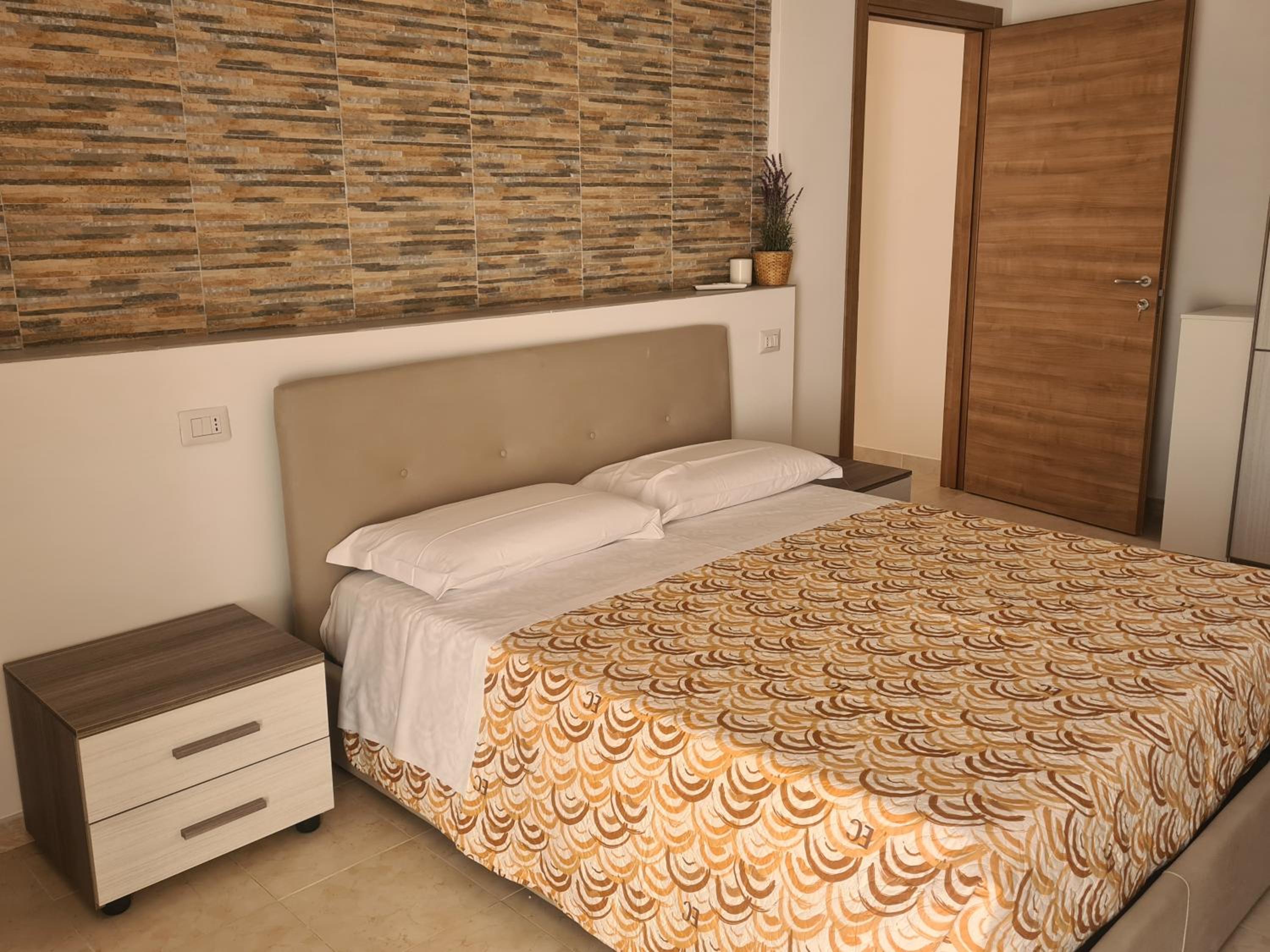 Double Room With Private Bathroom photo 2