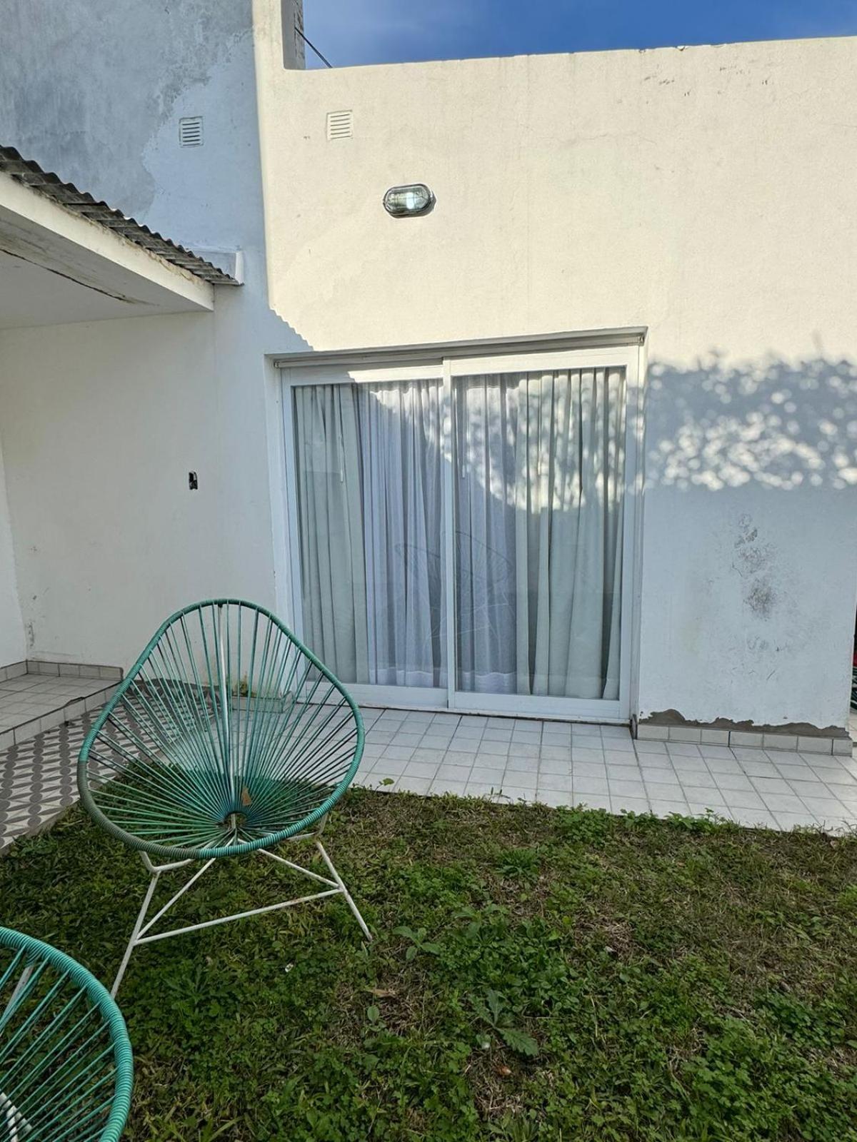 One-Bedroom House photo 3