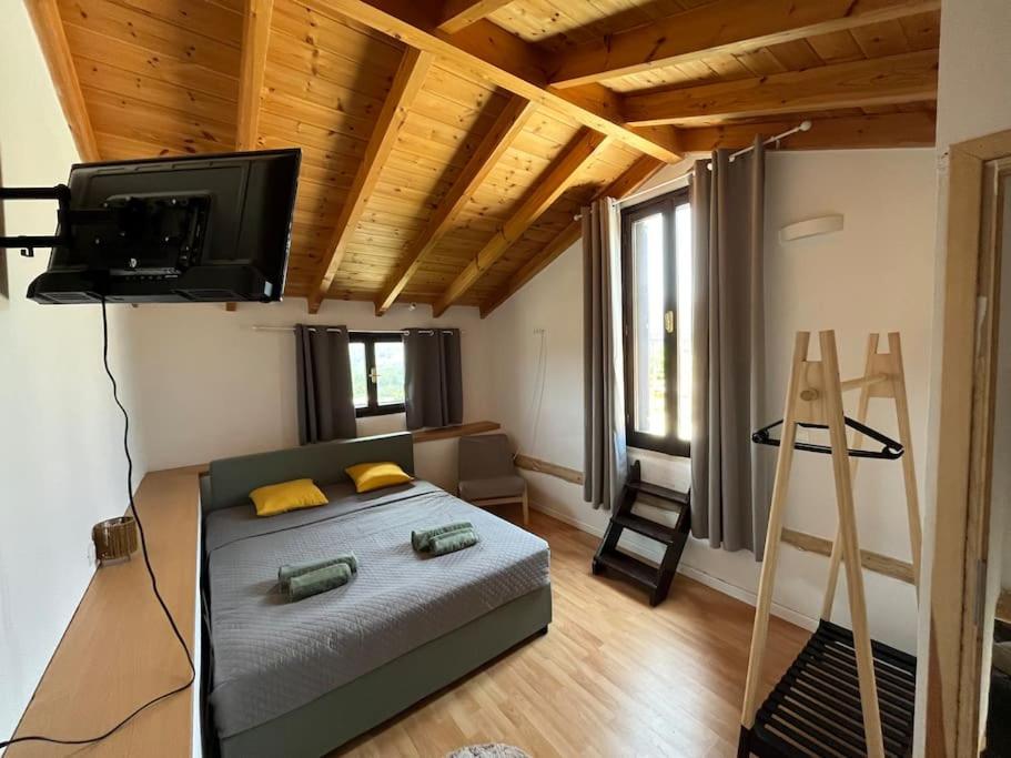 Three-Bedroom Chalet photo 2