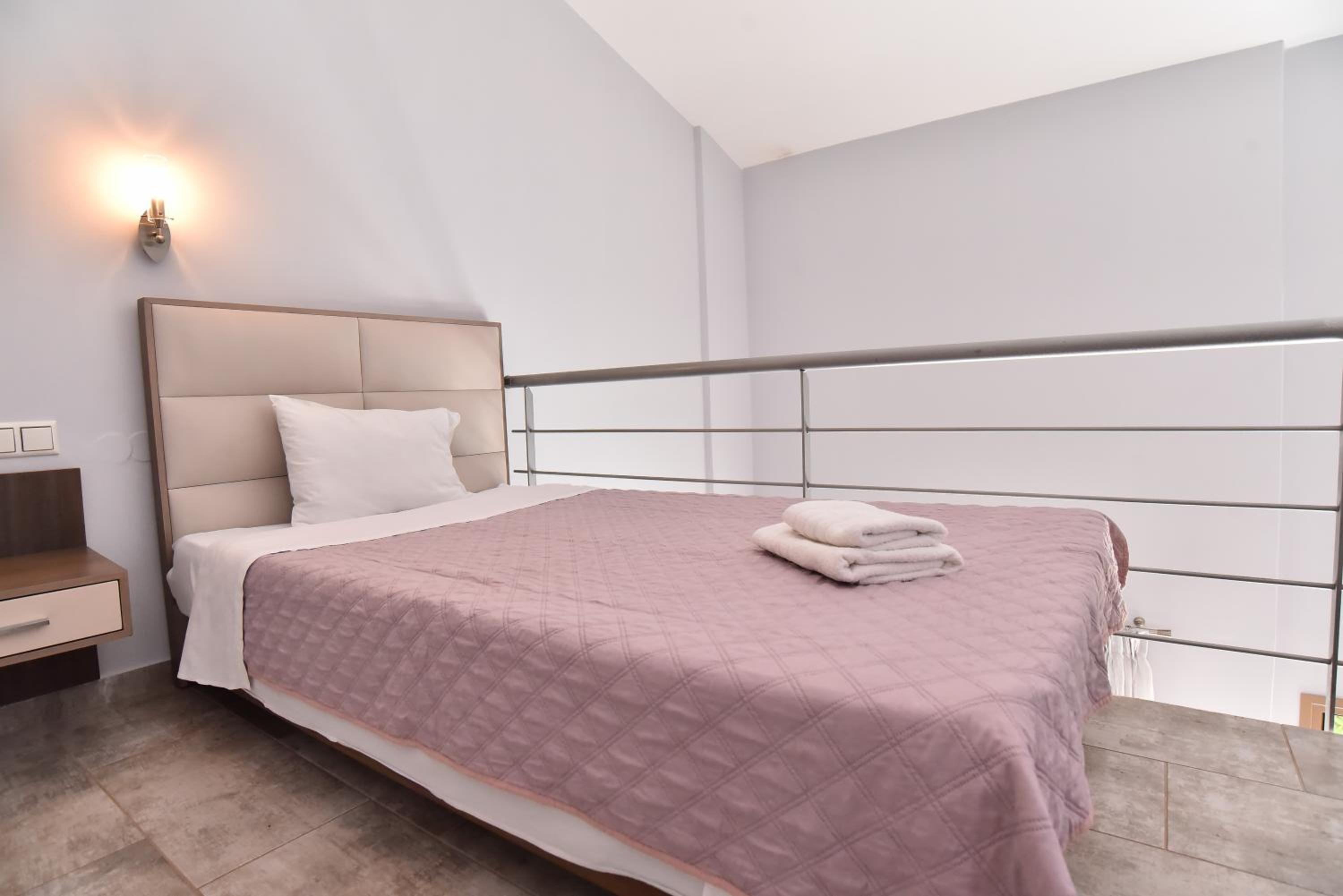 Apartment - Split Level