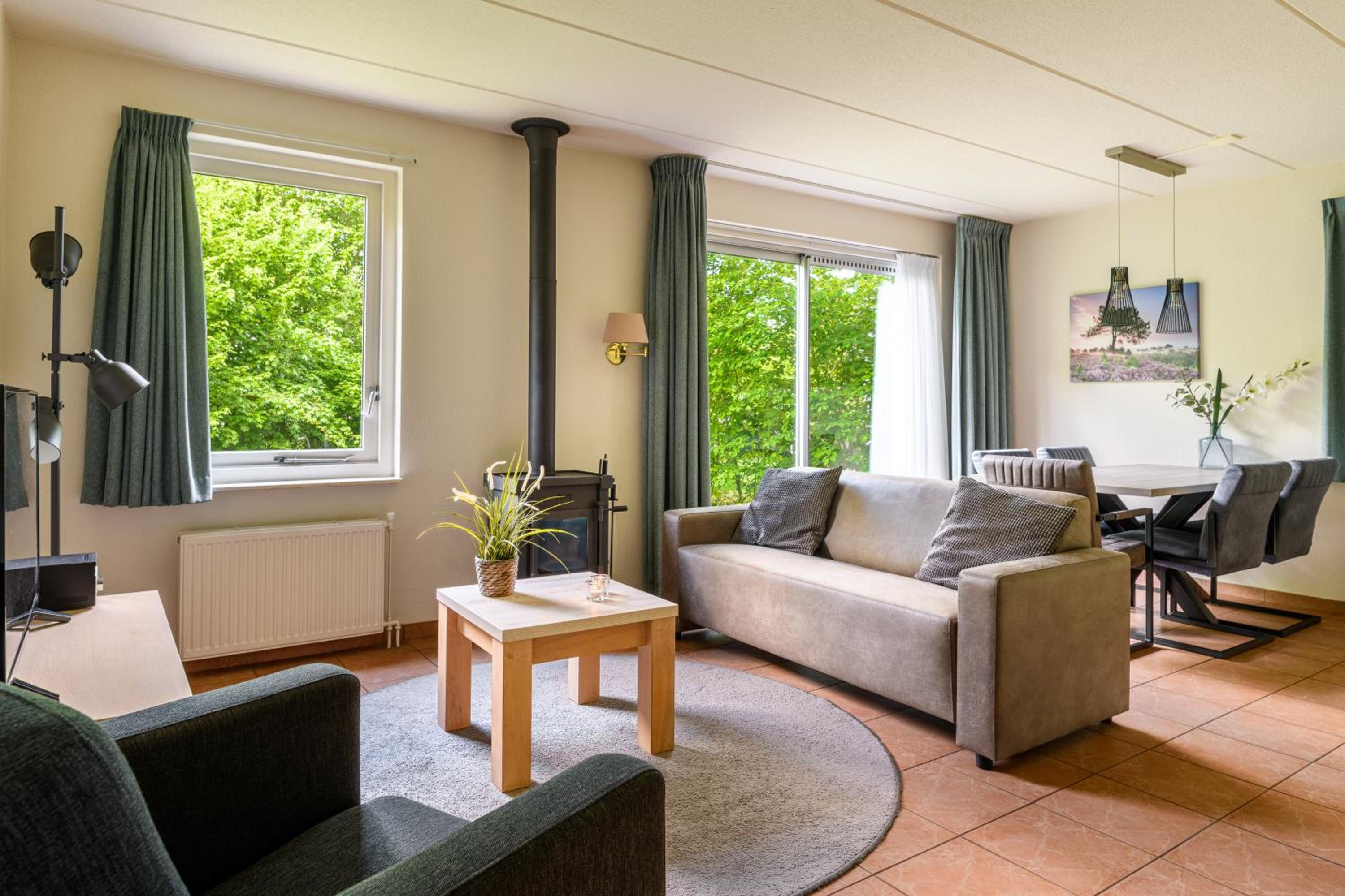 Three-Bedroom Bungalow photo 1