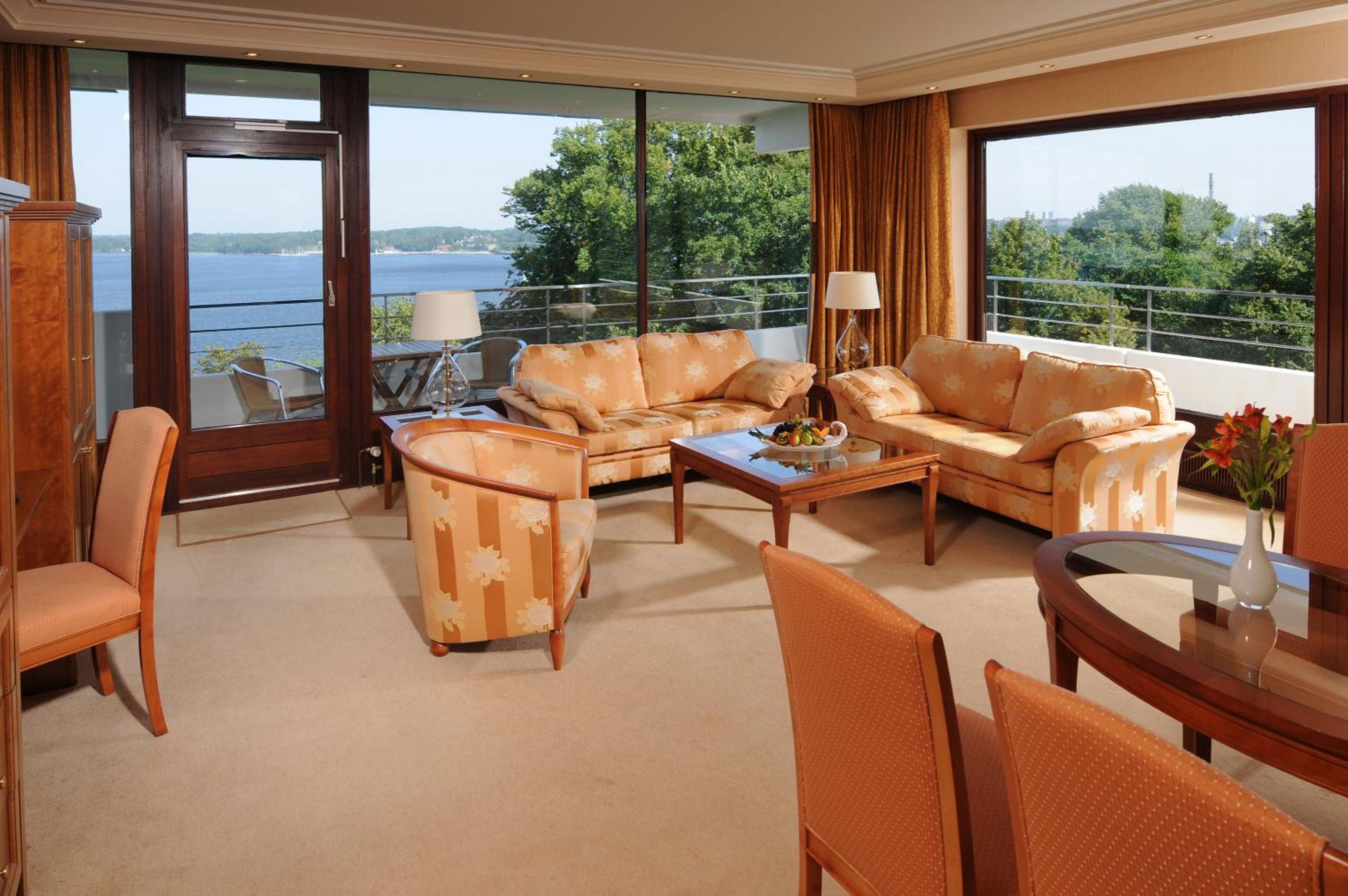 Presidential Suite photo 3