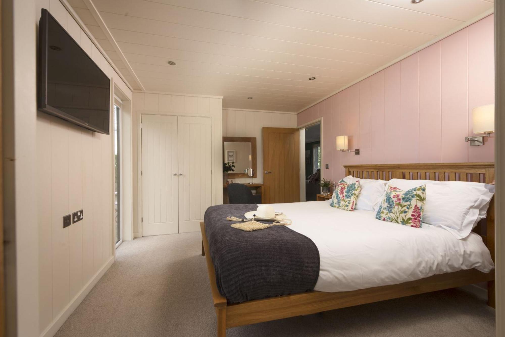 Two-Bedroom Chalet photo 1