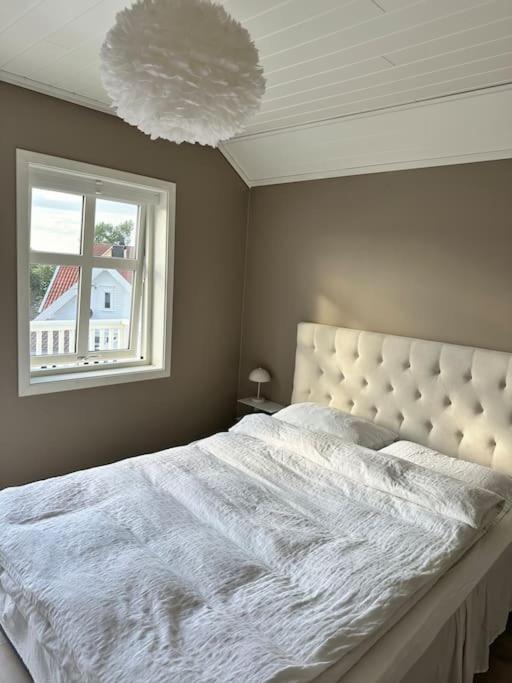 Two-Bedroom Apartment with Balcony and Terrace photo 3