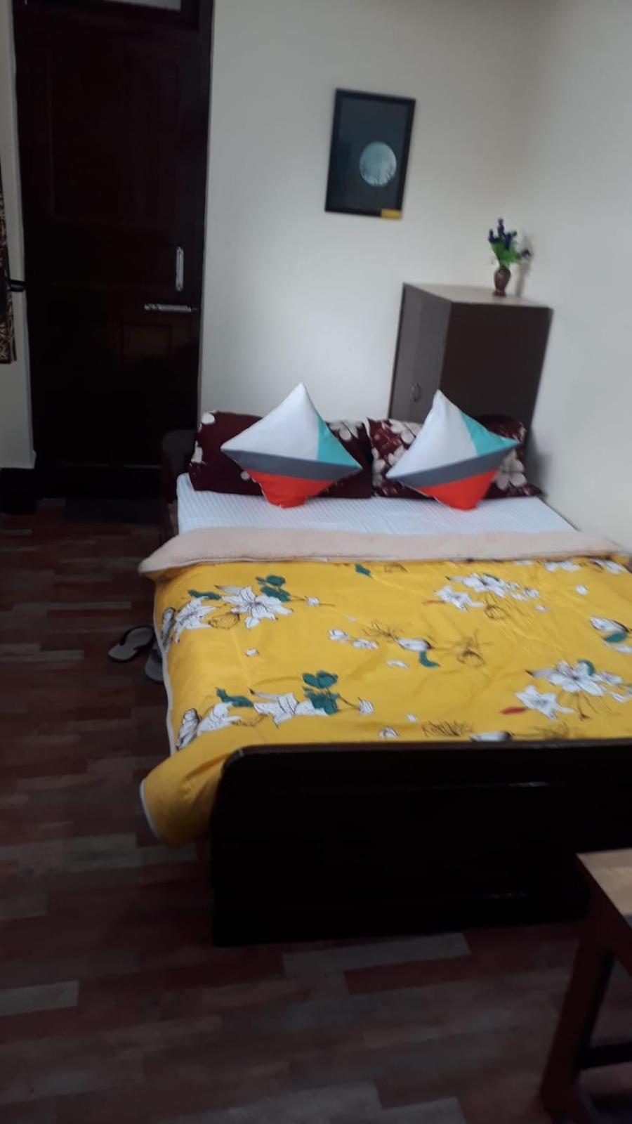 Small Double Room photo 1