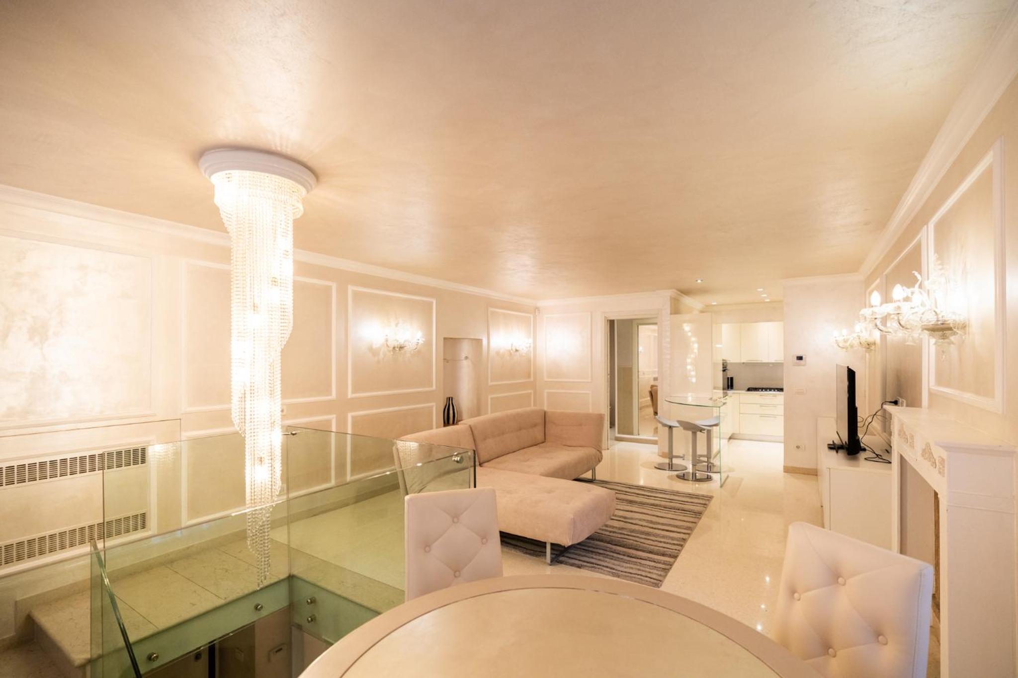 Three-Bedroom Deluxe Apartment