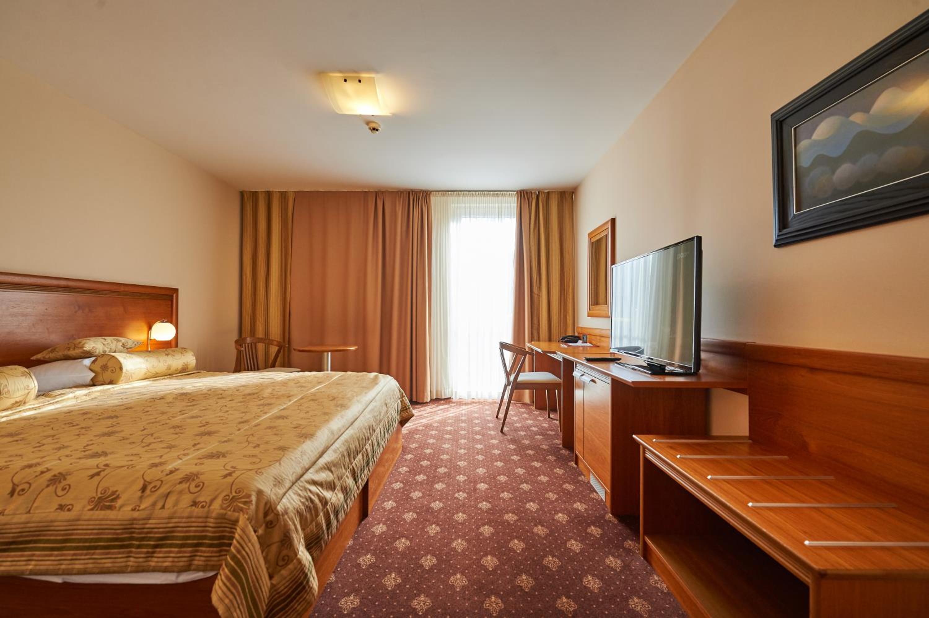 Suite with Garden View - Photo 5