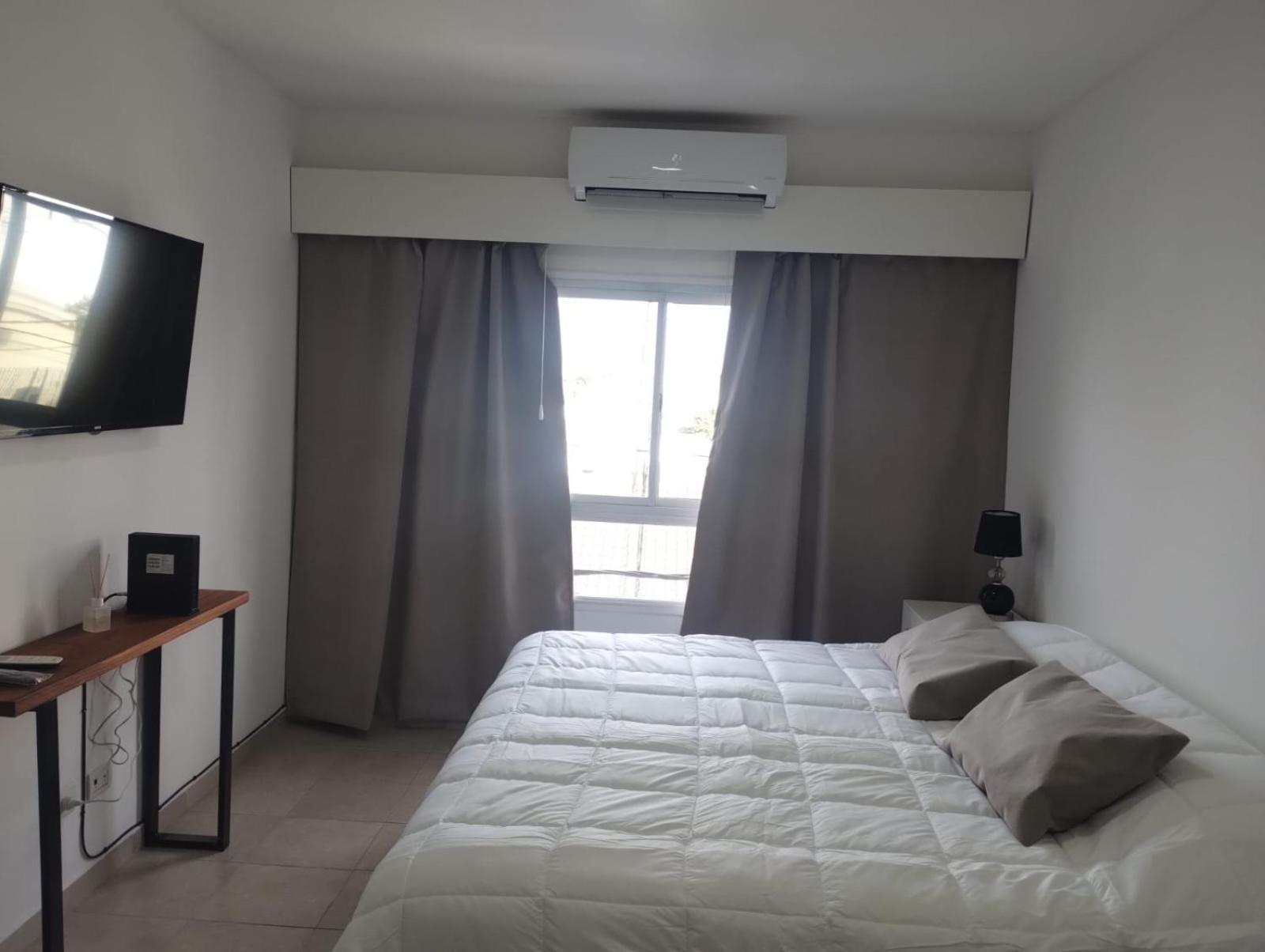 Studio Apartment With Queen Bed photo 1