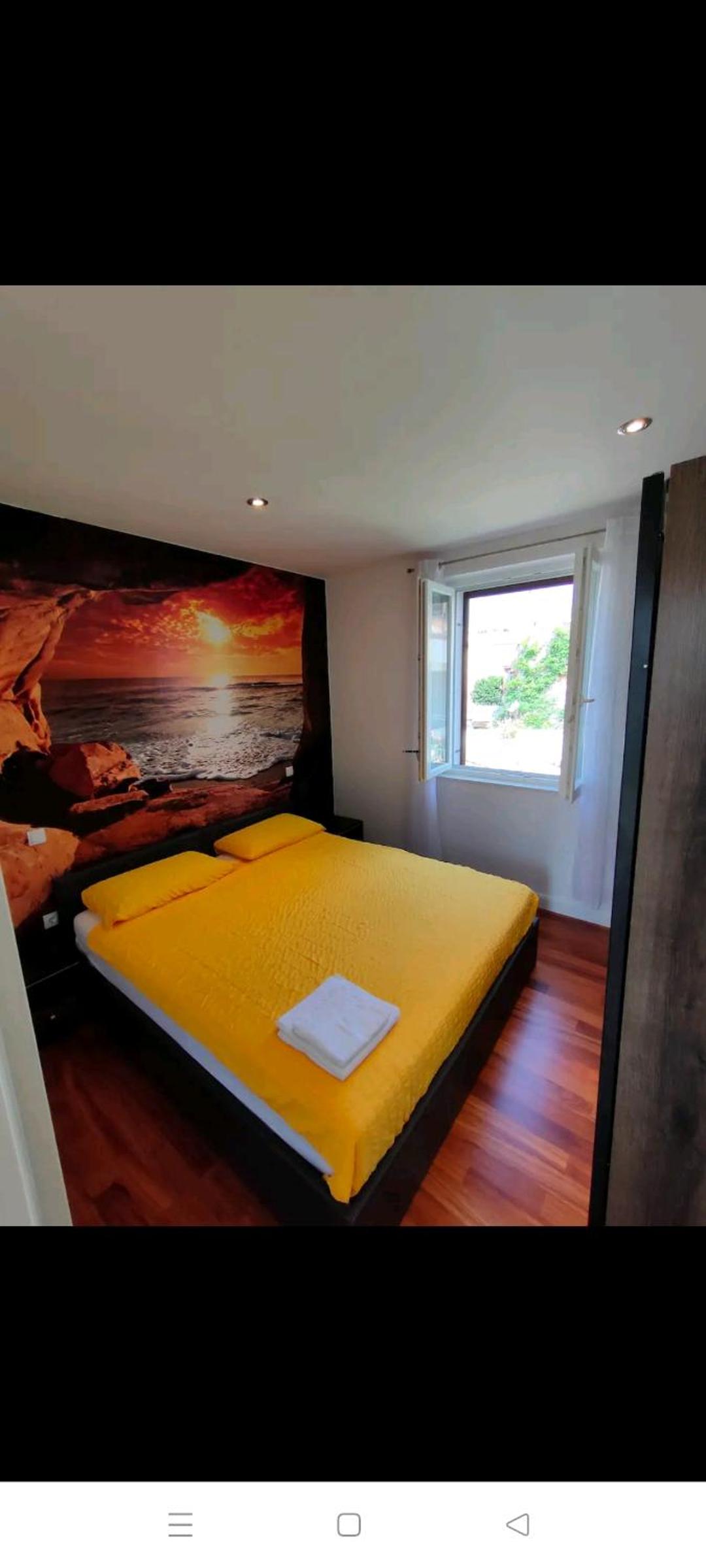 Deluxe Apartment - Photo 1