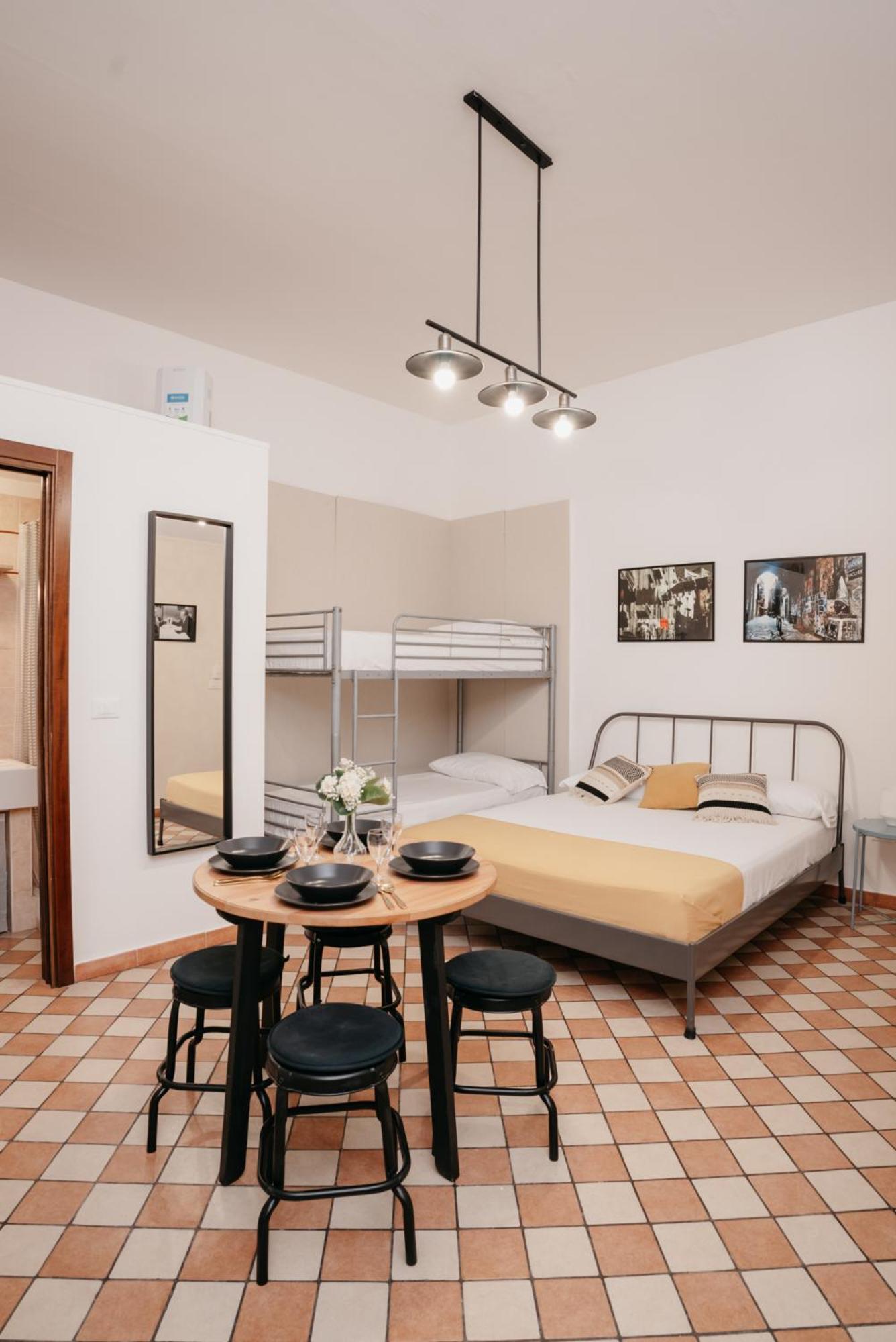 One-Bedroom Apartment