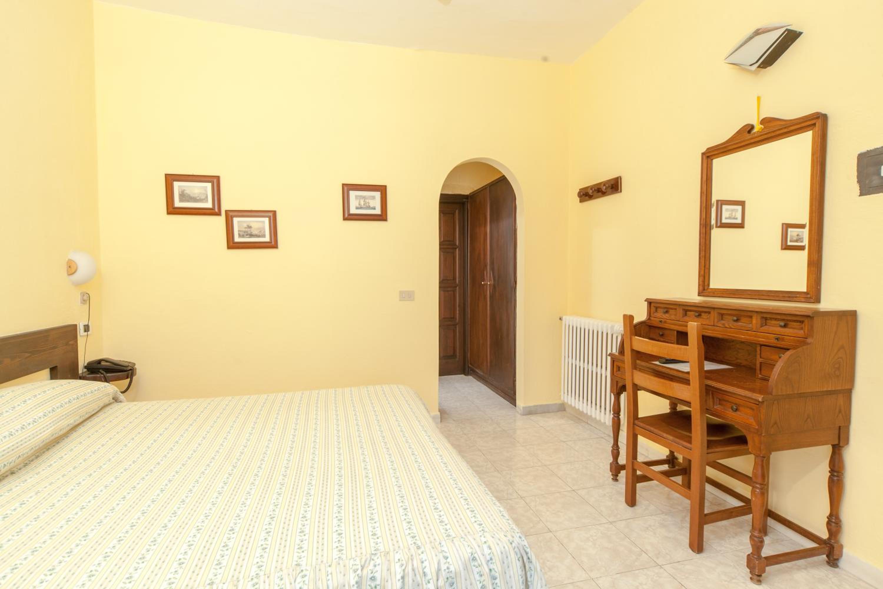 Economy Double Room