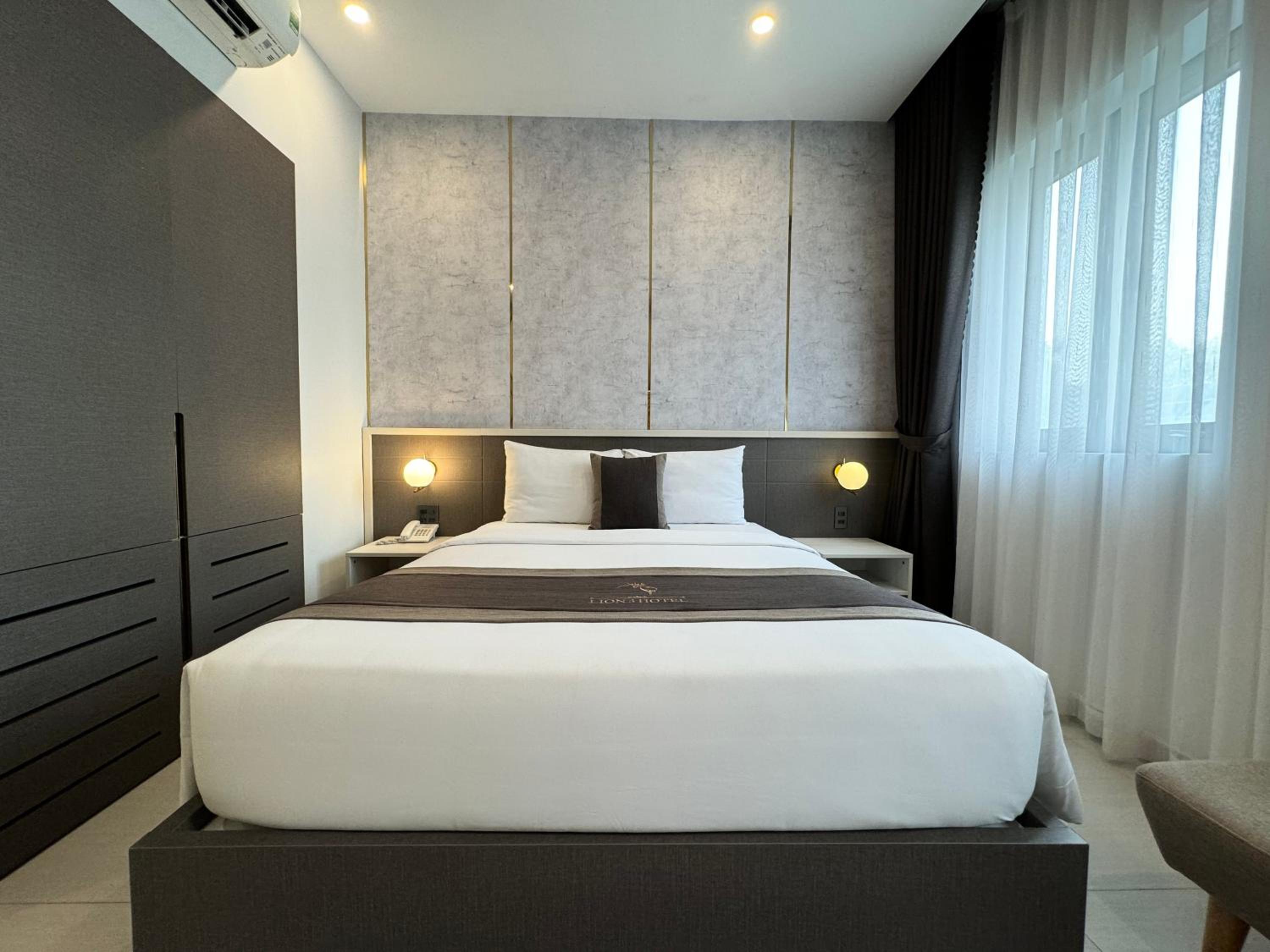 Queen Room photo 3