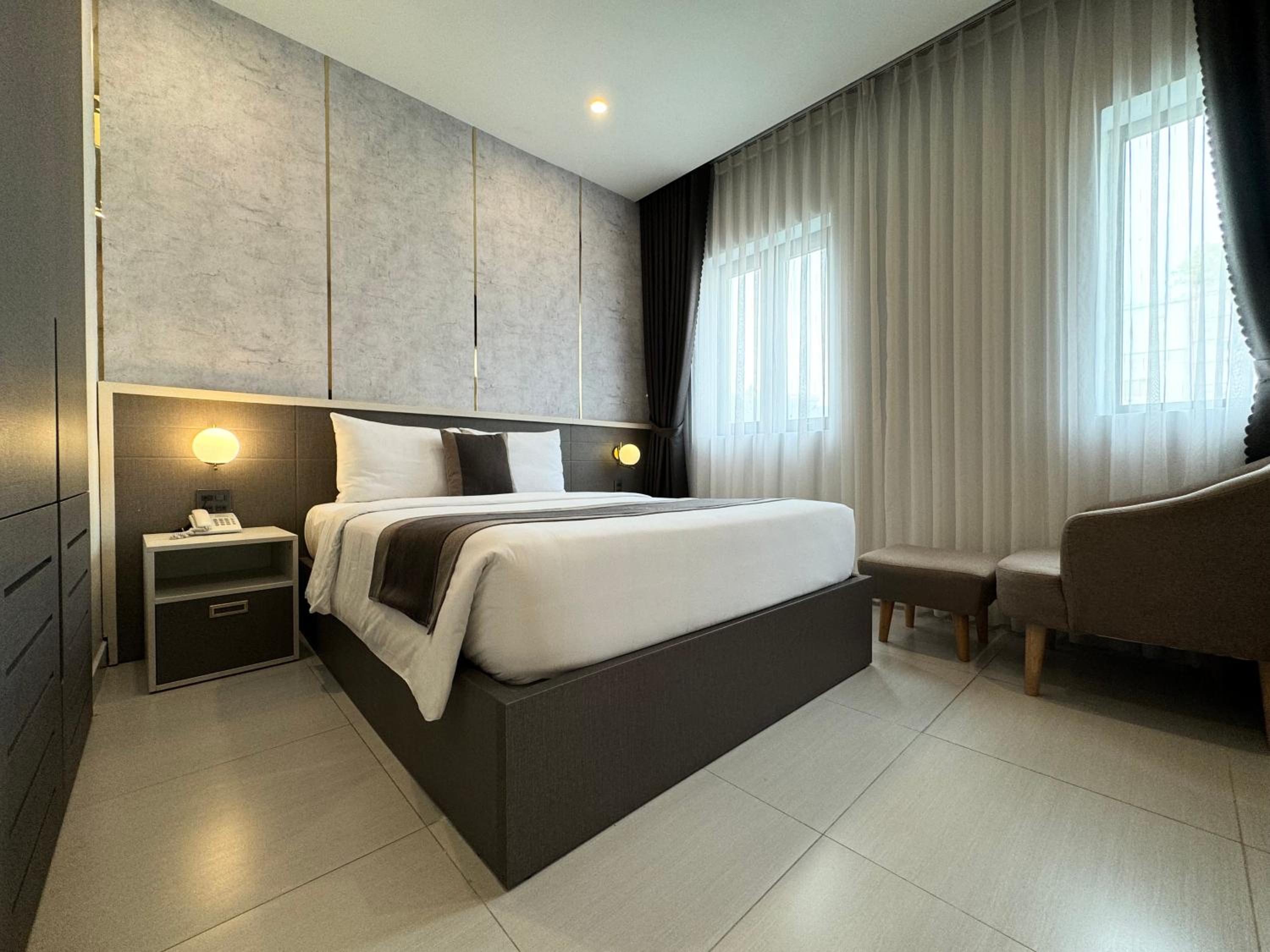 Queen Room
