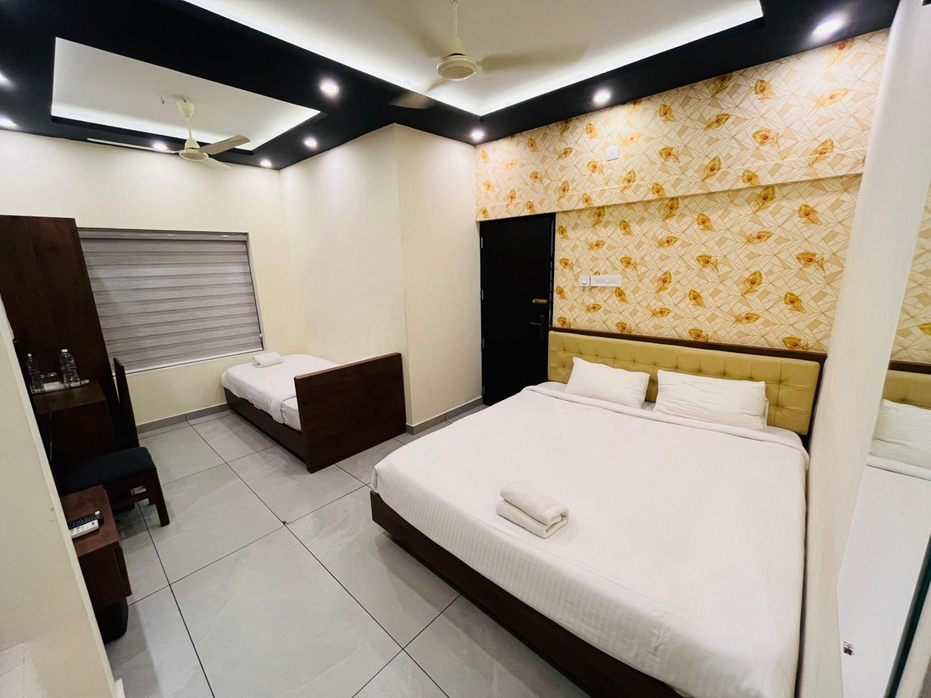 Economy Triple Room