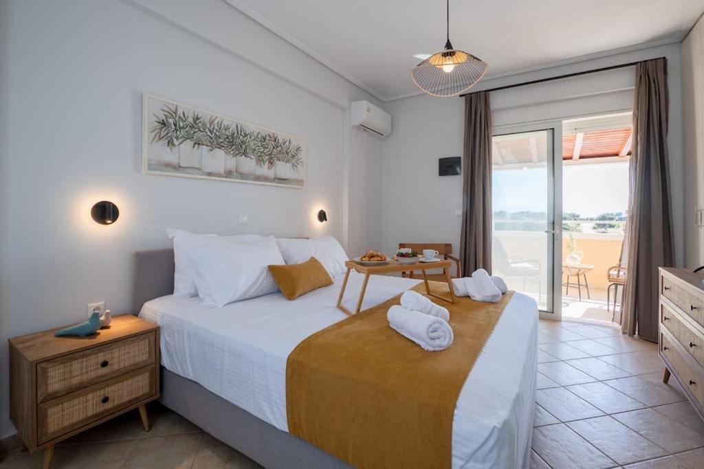 Three-Bedroom Villa photo 2