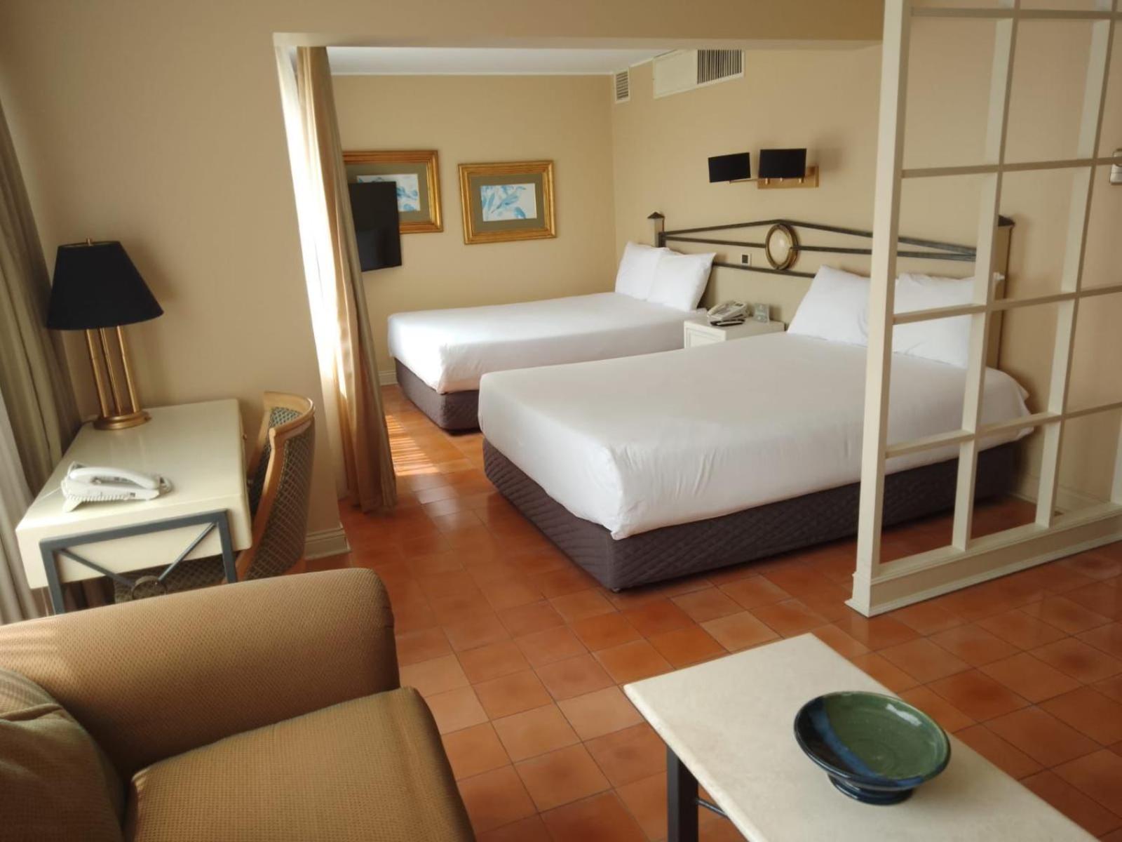 Junior Suite with Two Queen Beds - Photo 13
