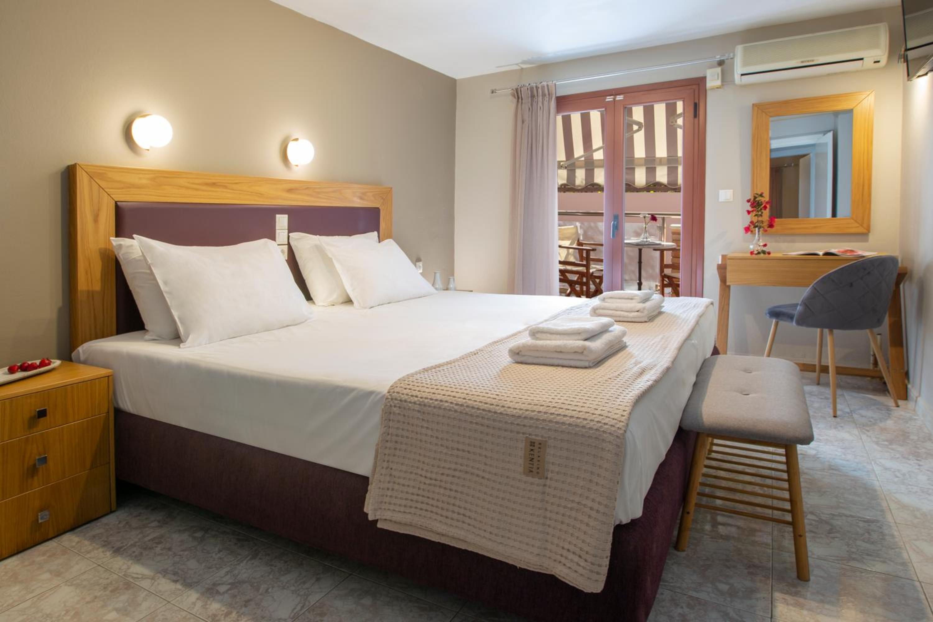 Double Room with Garden View - Photo 17