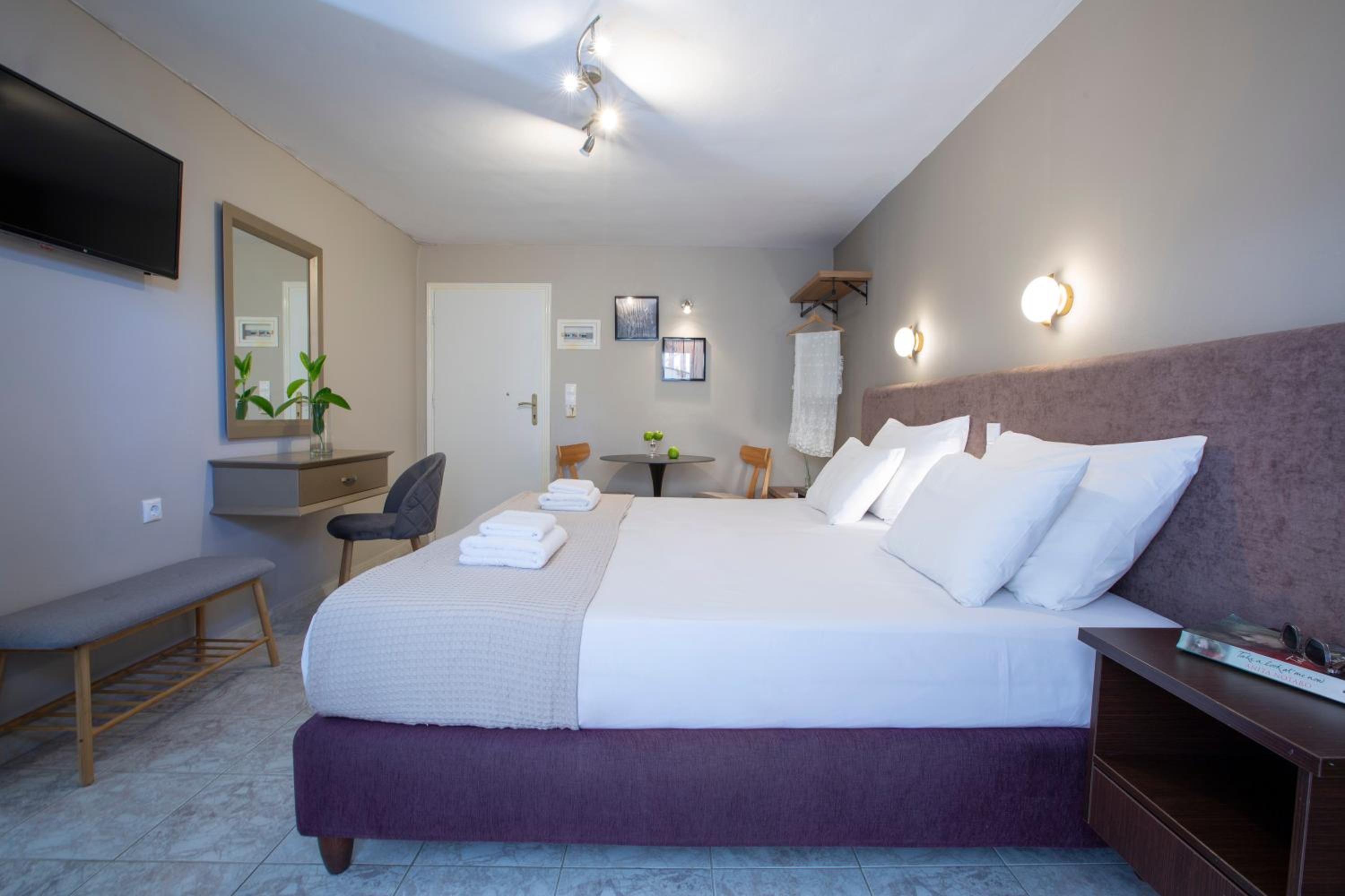 Double Room with Garden View - Photo 18