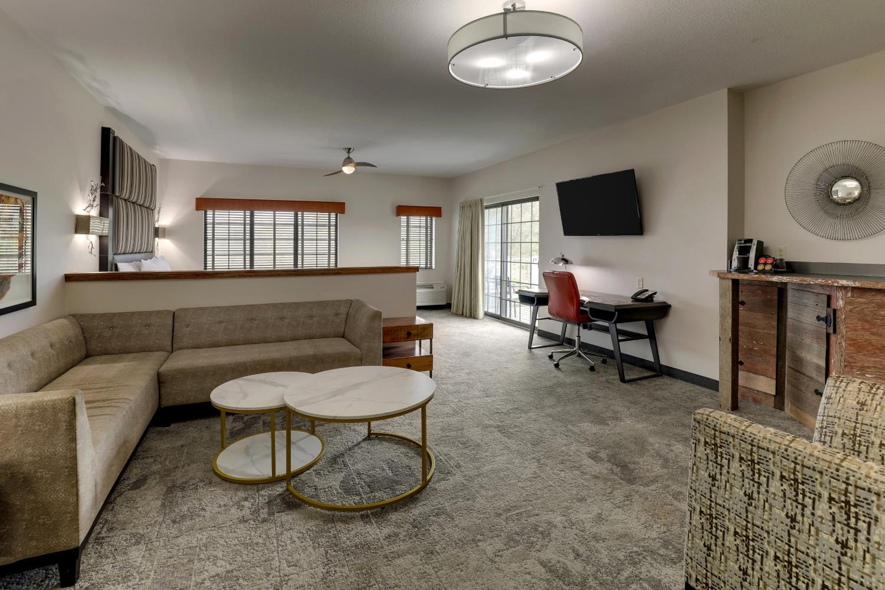 Superior King Suite