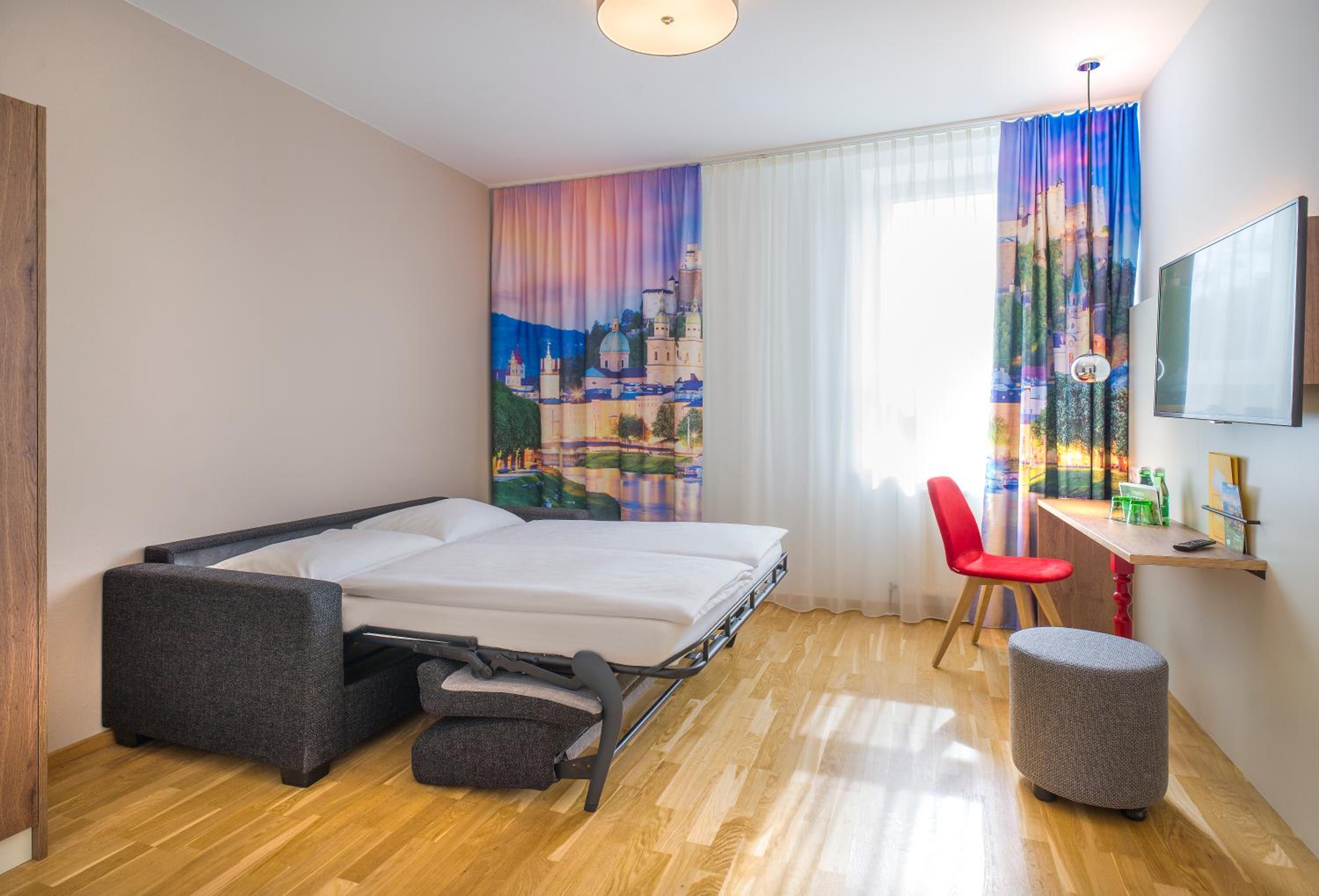 Two-Bedroom Apartment - Photo 3