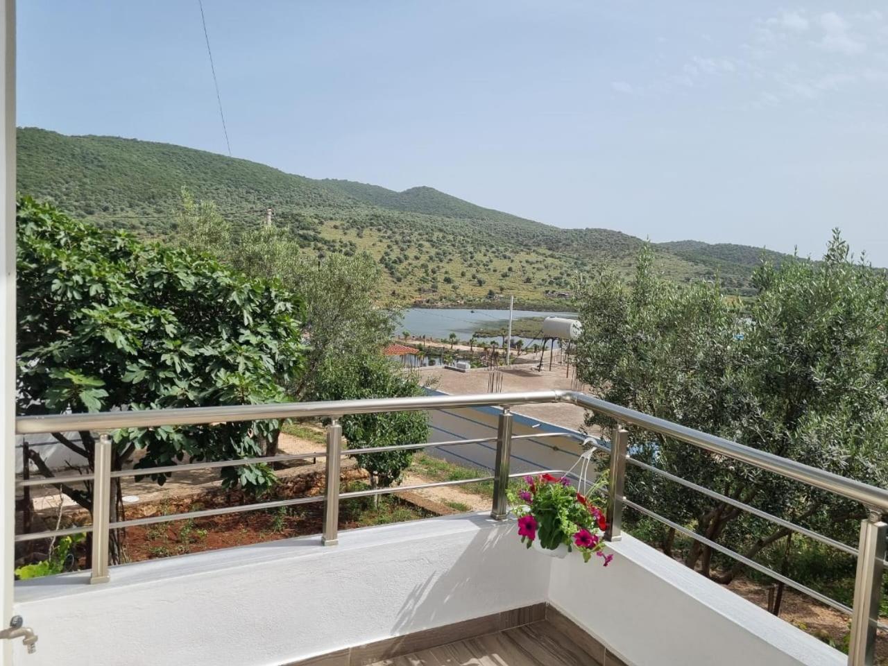Triple Room With Lake View photo 3