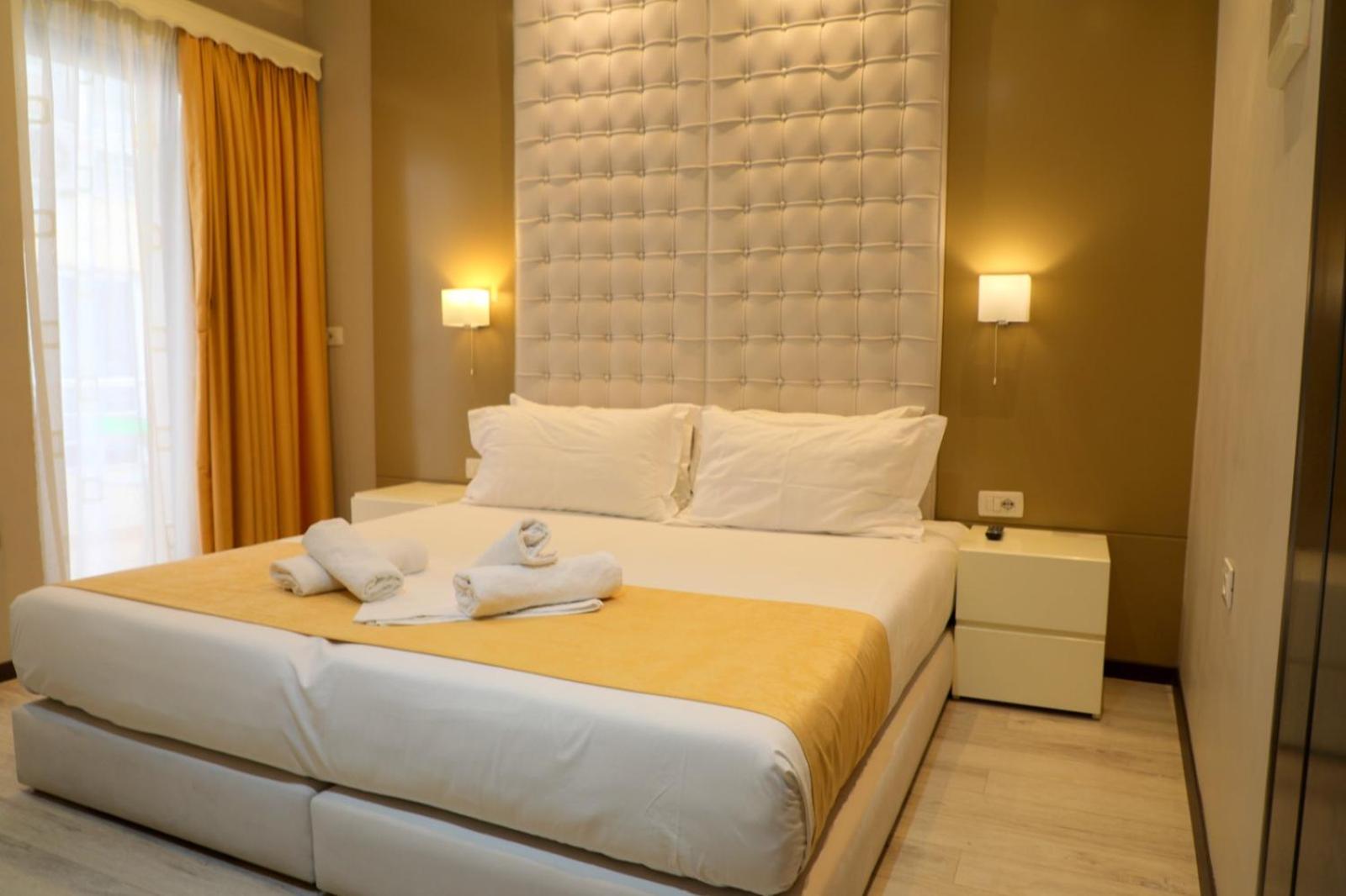 Triple Family Suite with Balcony photo 1