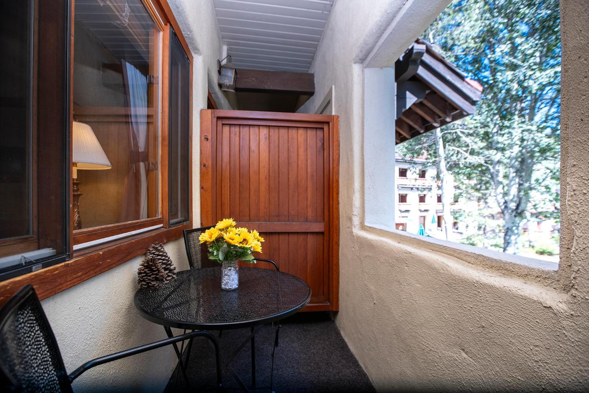 One-Bedroom Suite - Photo 12