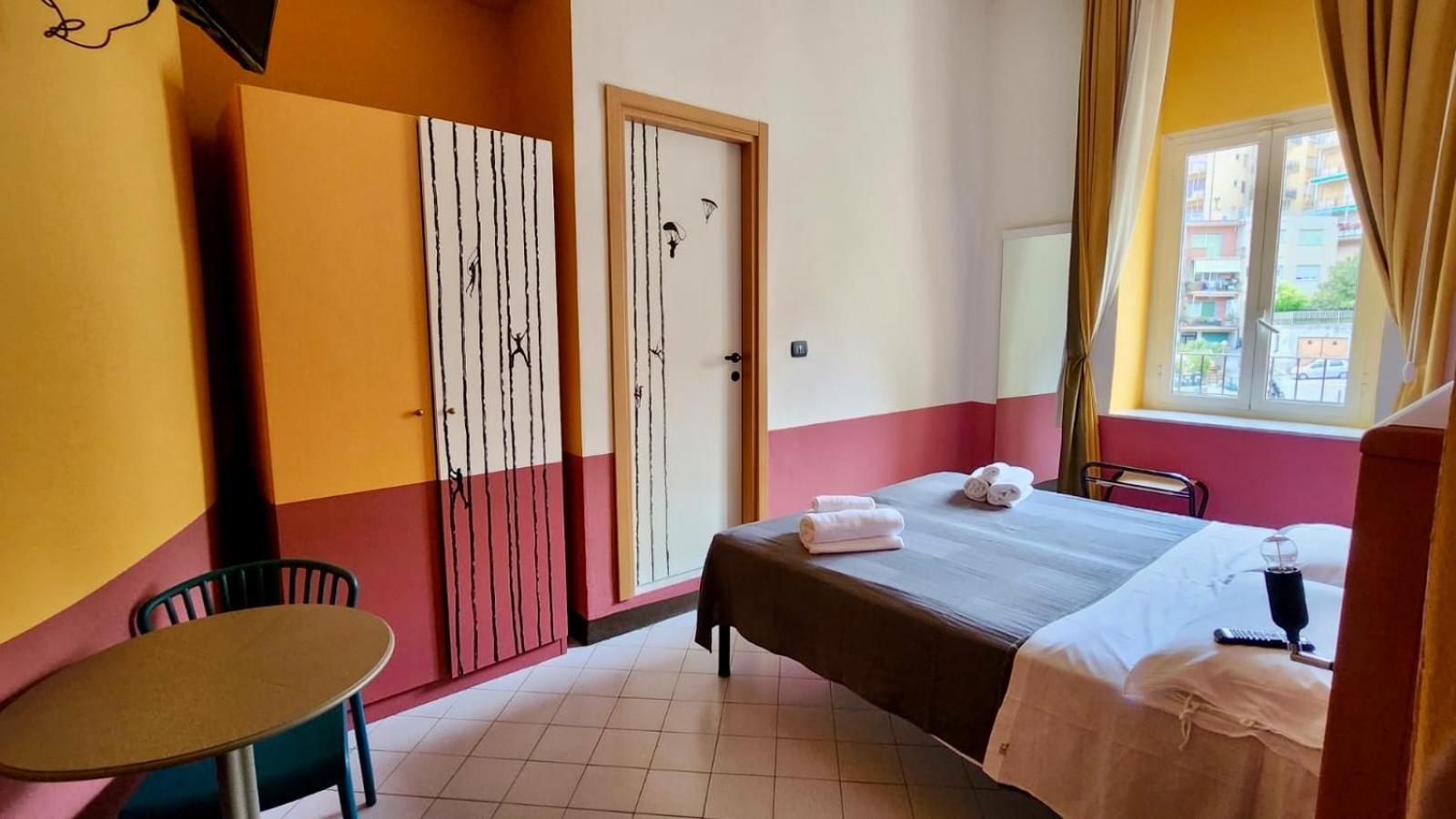 Double or Twin Room - Photo 6