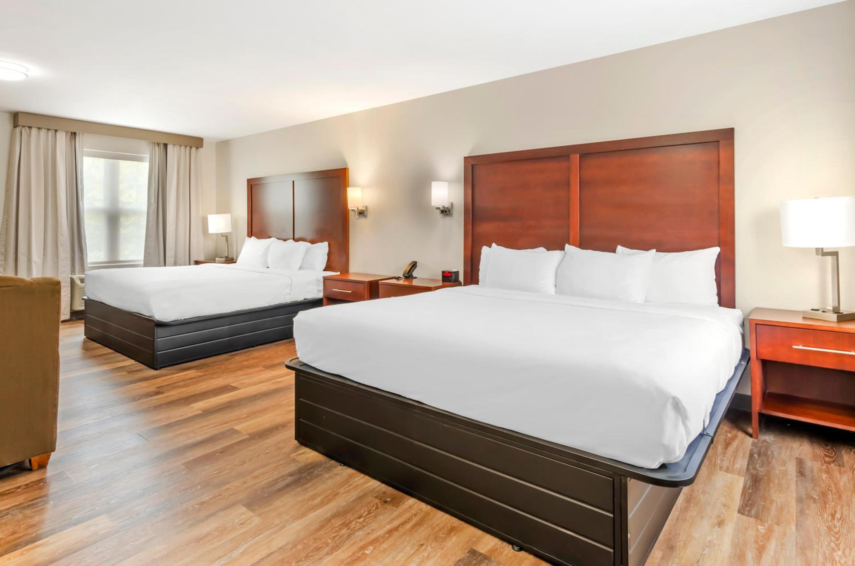 Superior King Suite - Non-Smoking - Photo 1