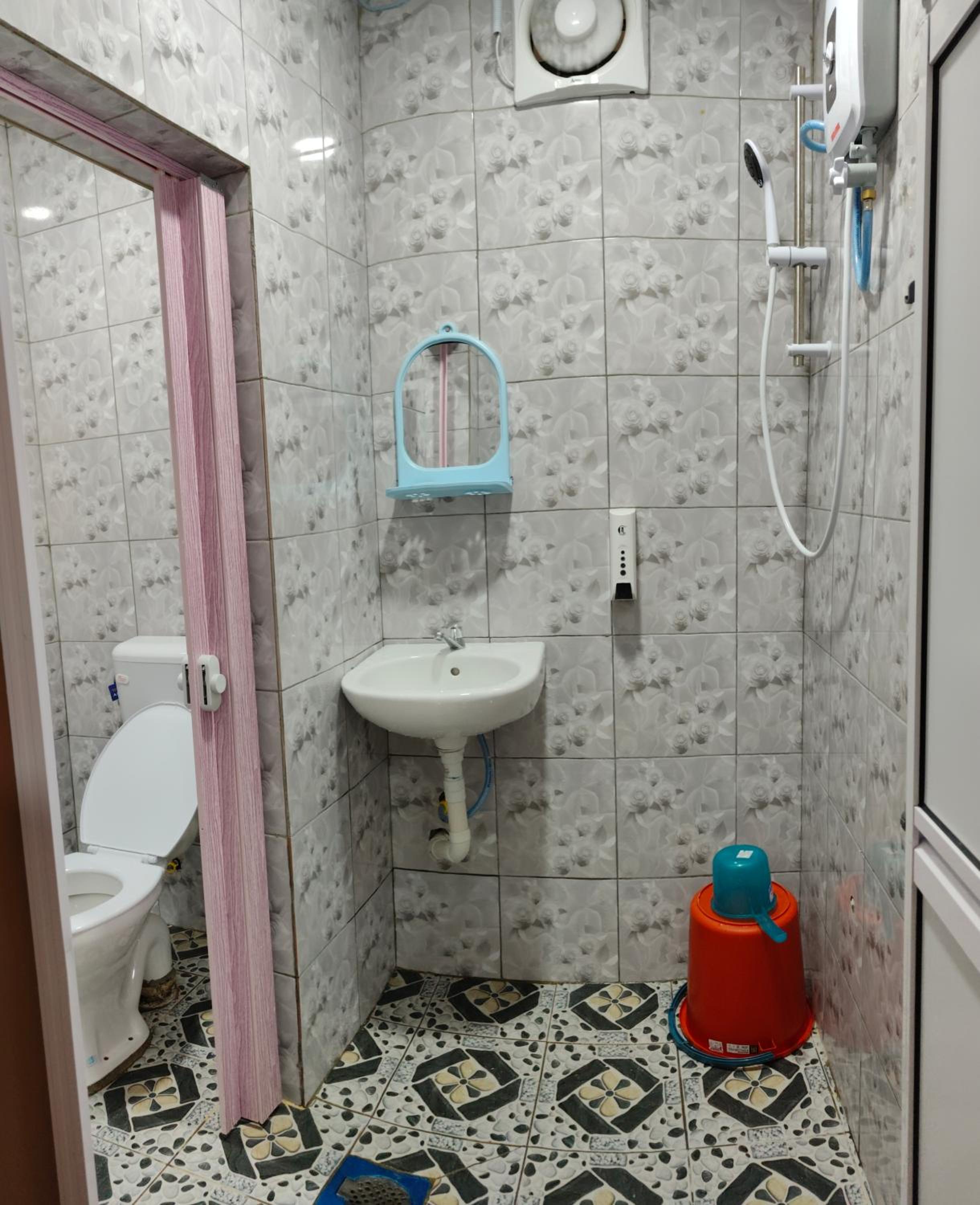 Queen Room photo 3
