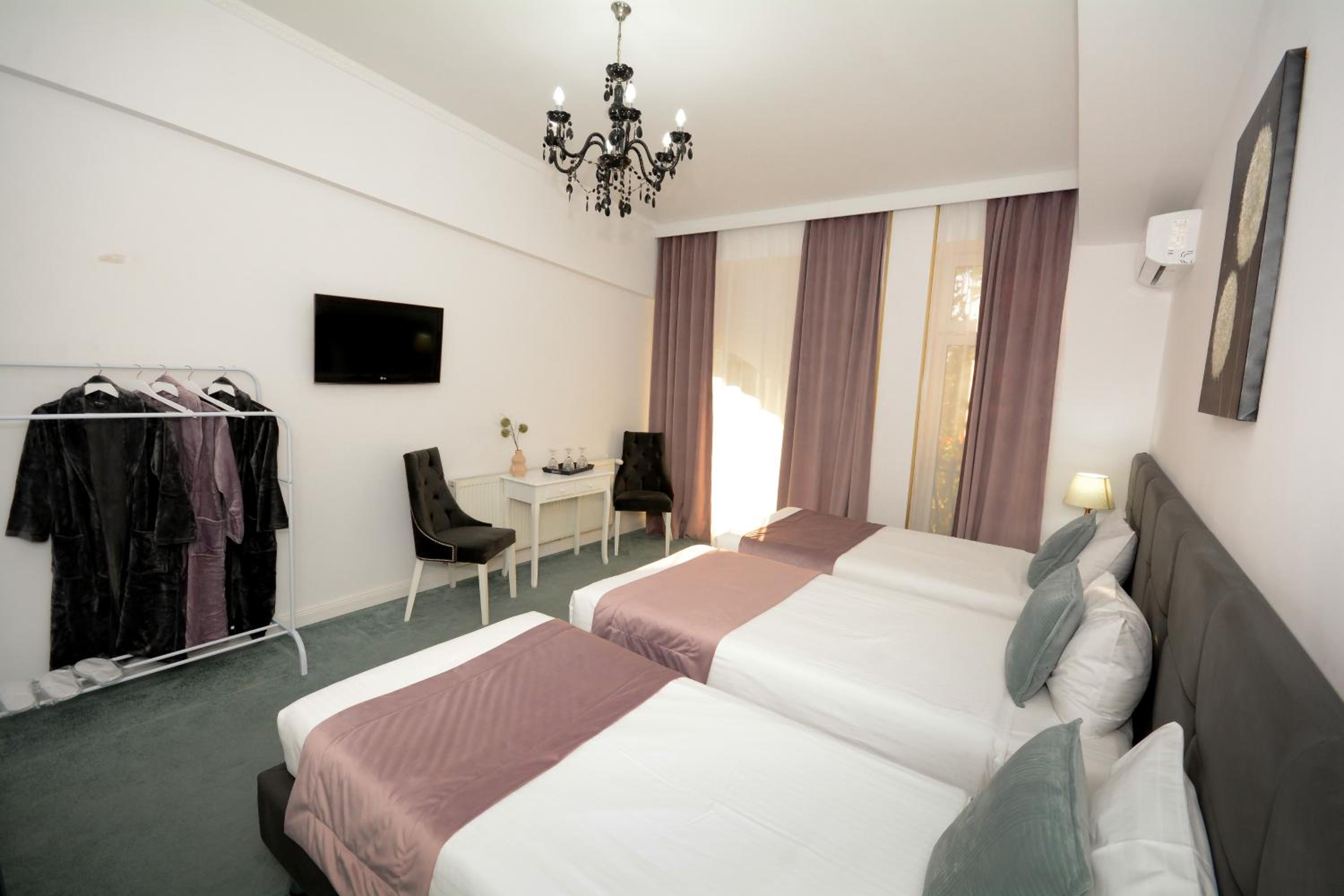 Triple Room photo 2