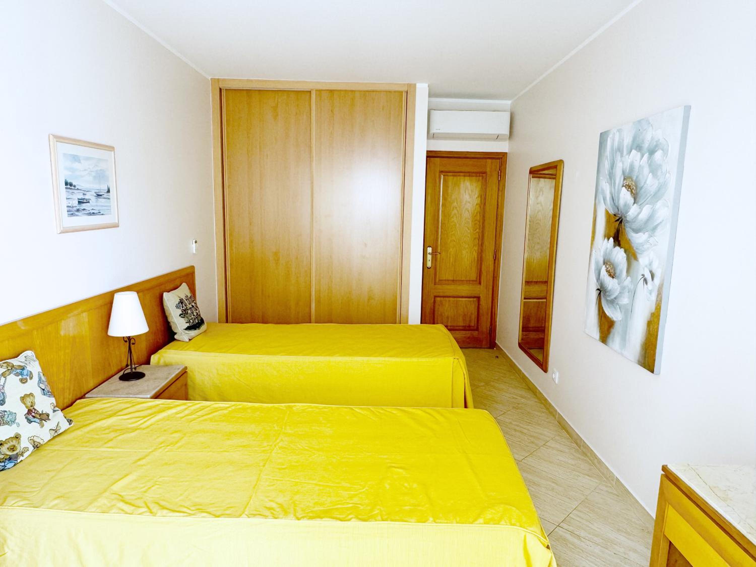 One-Bedroom Apartment - Photo 13