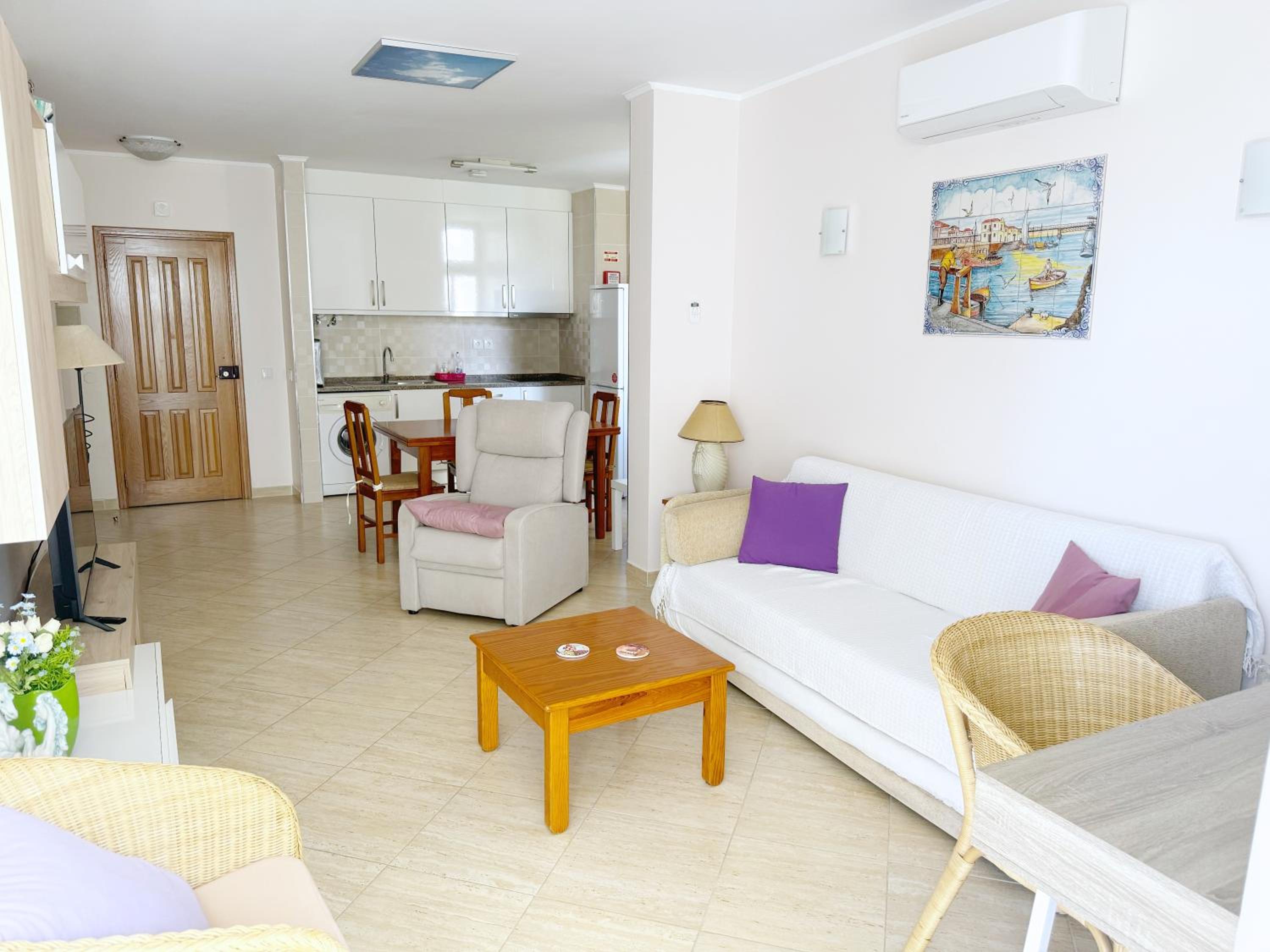 One-Bedroom Apartment - Photo 19