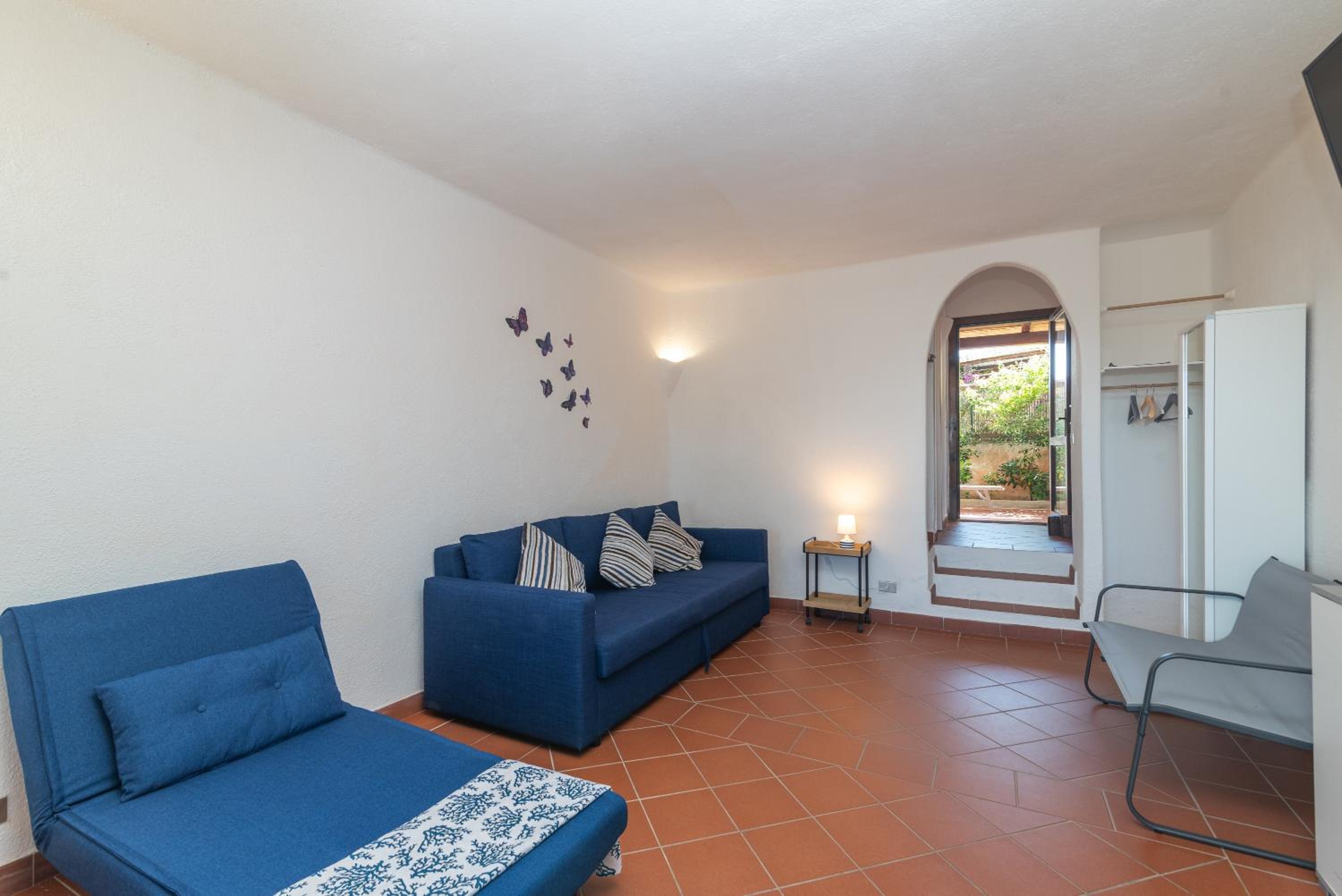 One-Bedroom House photo 1