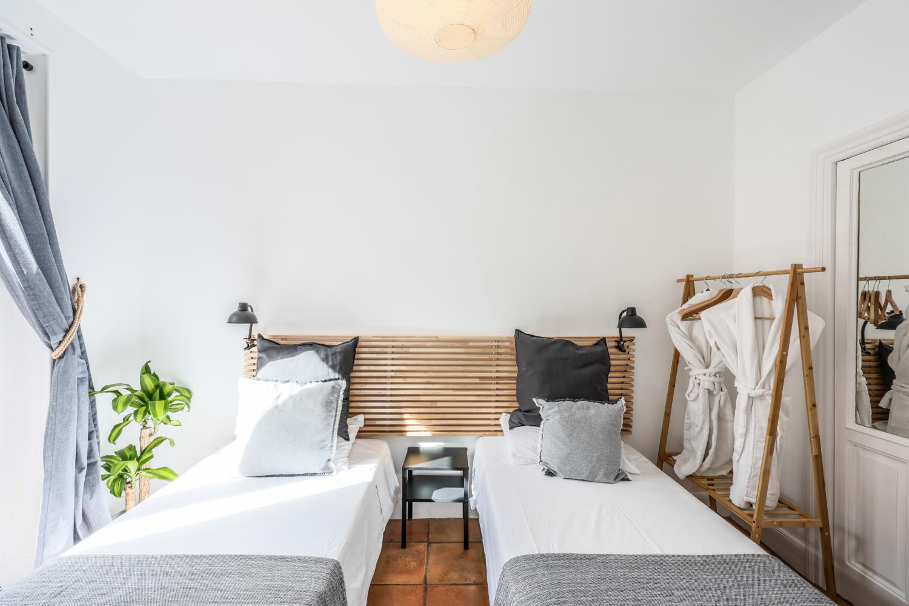 Standard Double or Twin Room with Balcony photo 3