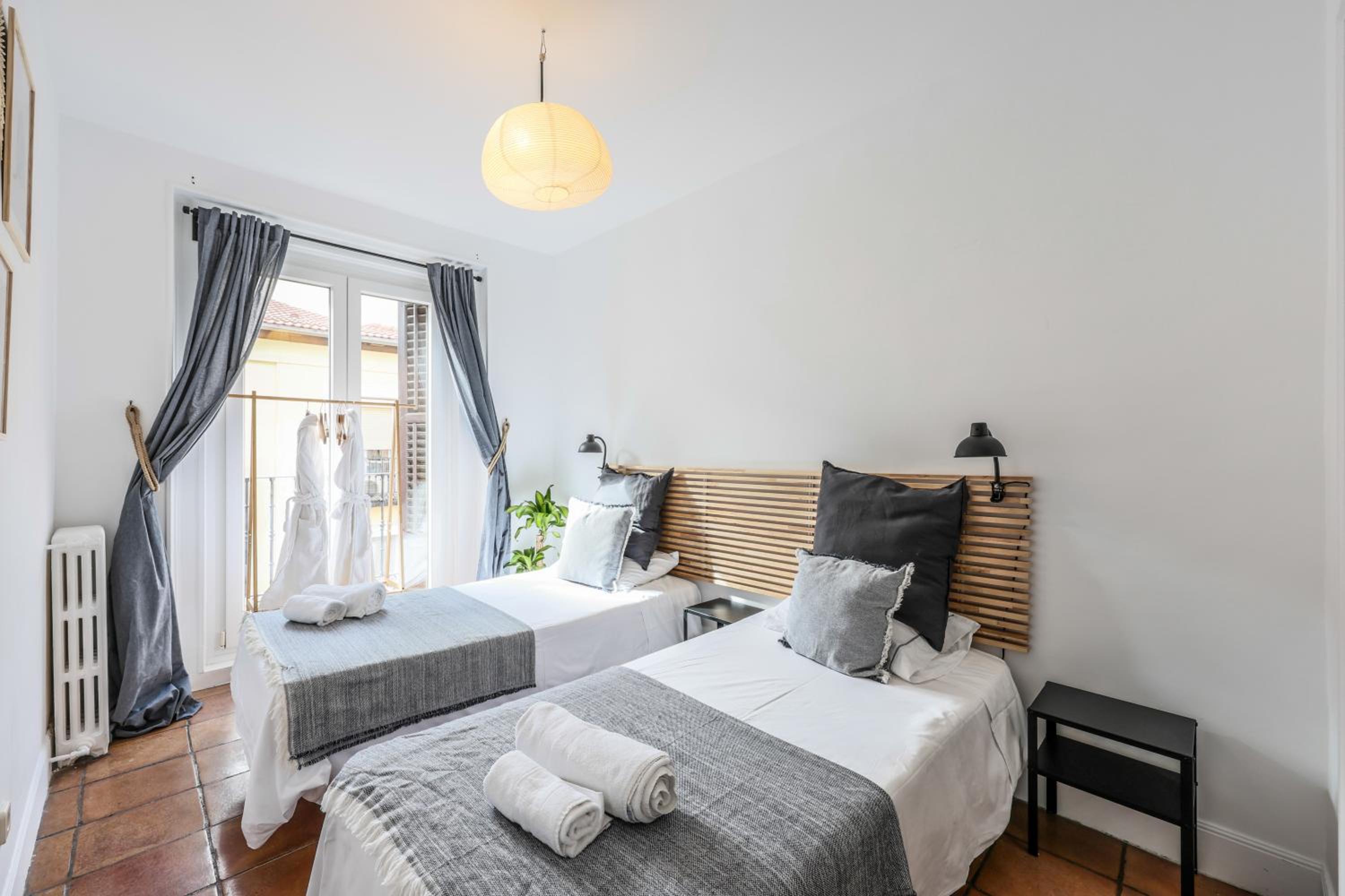 Habitación Doble o Twin Estándar con Balcón