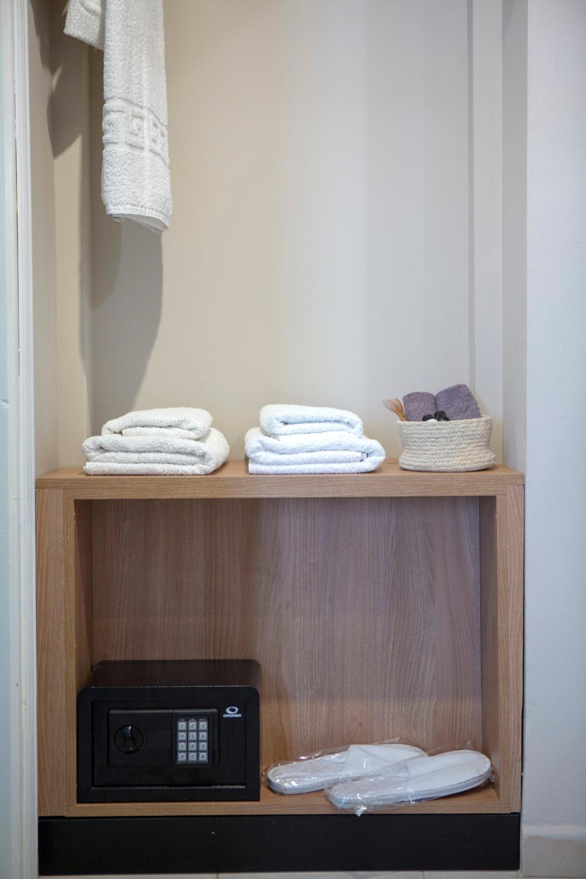 Triple Room - Photo 10