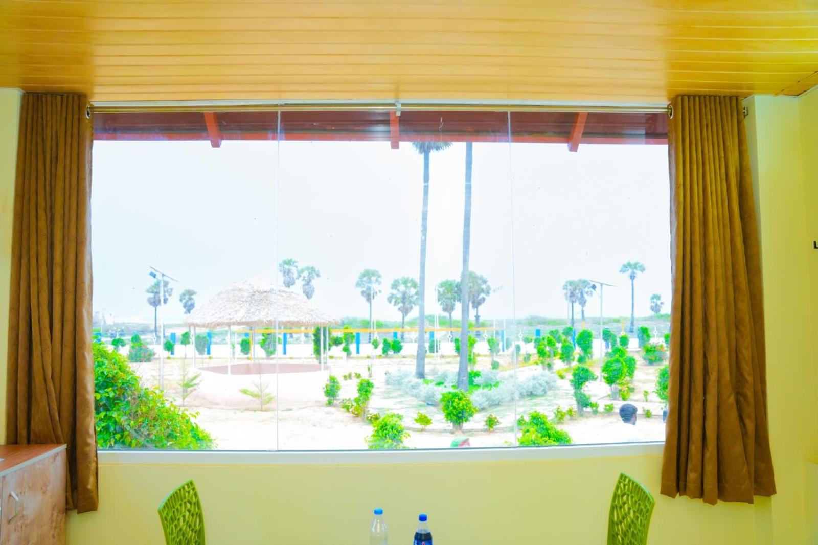 Family Room with Sea View photo 3