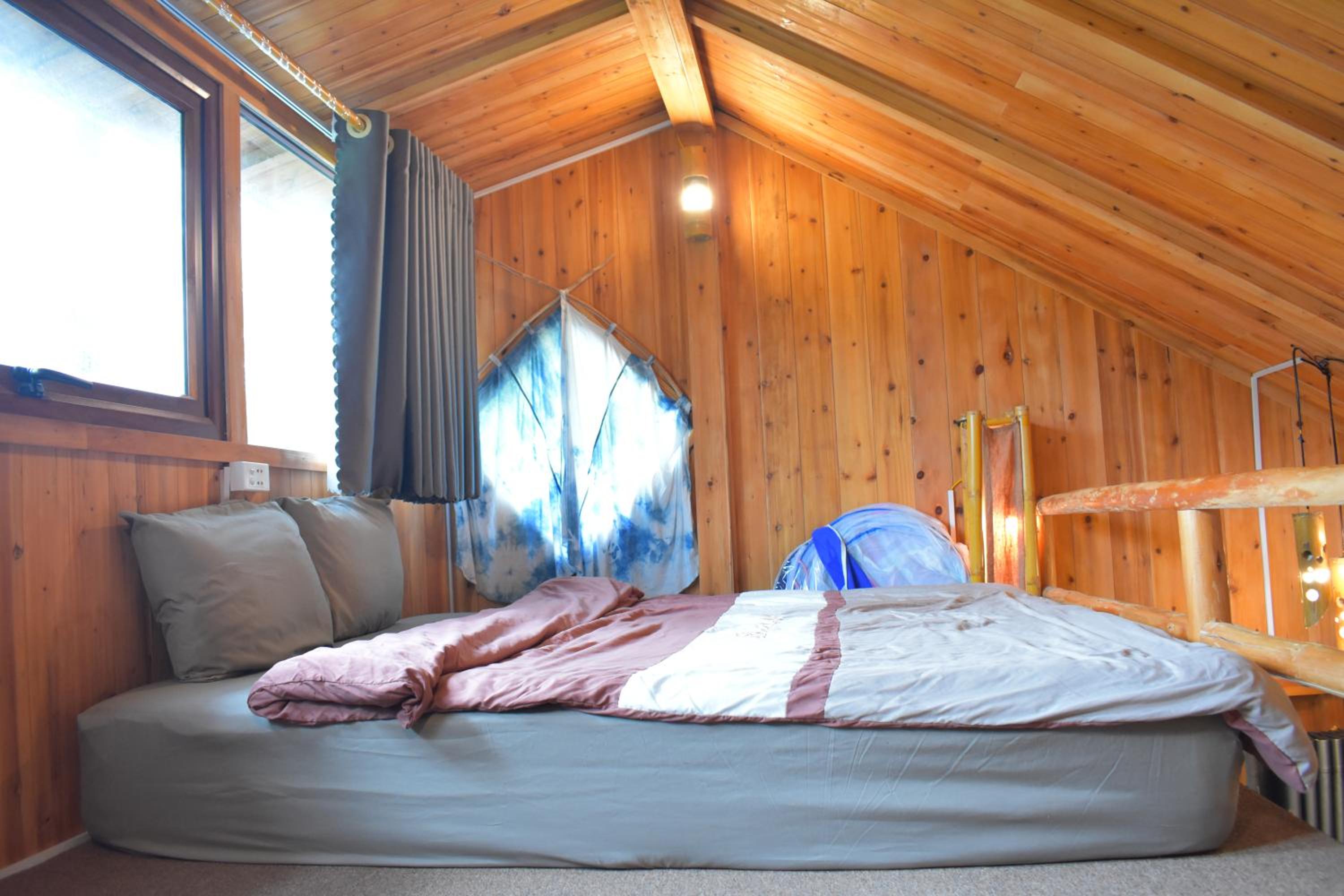 One-Bedroom Bungalow - Photo 23