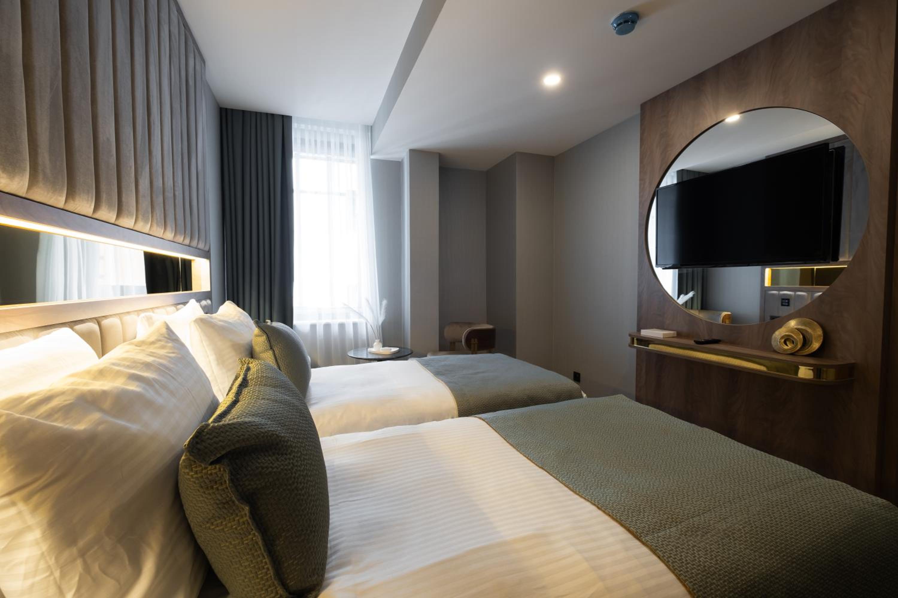 Superior Twin Room photo 3