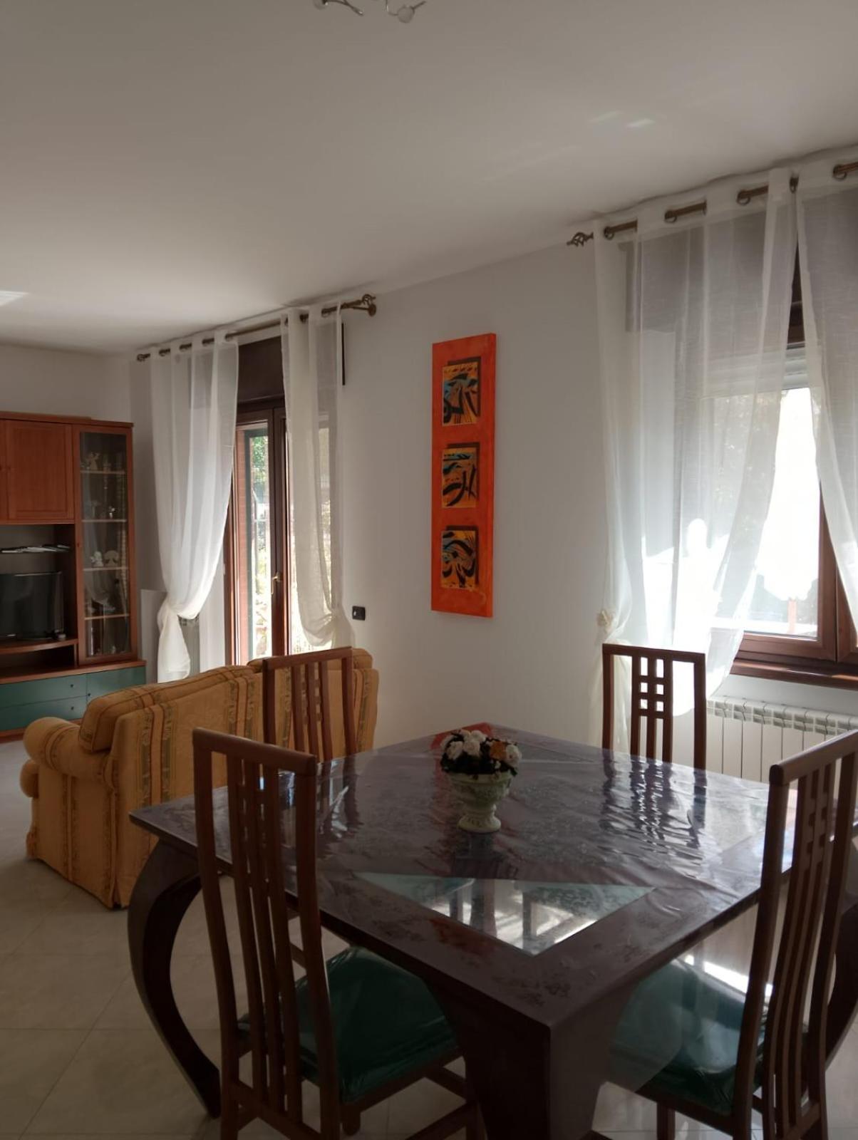 Three-Bedroom Apartment photo 3