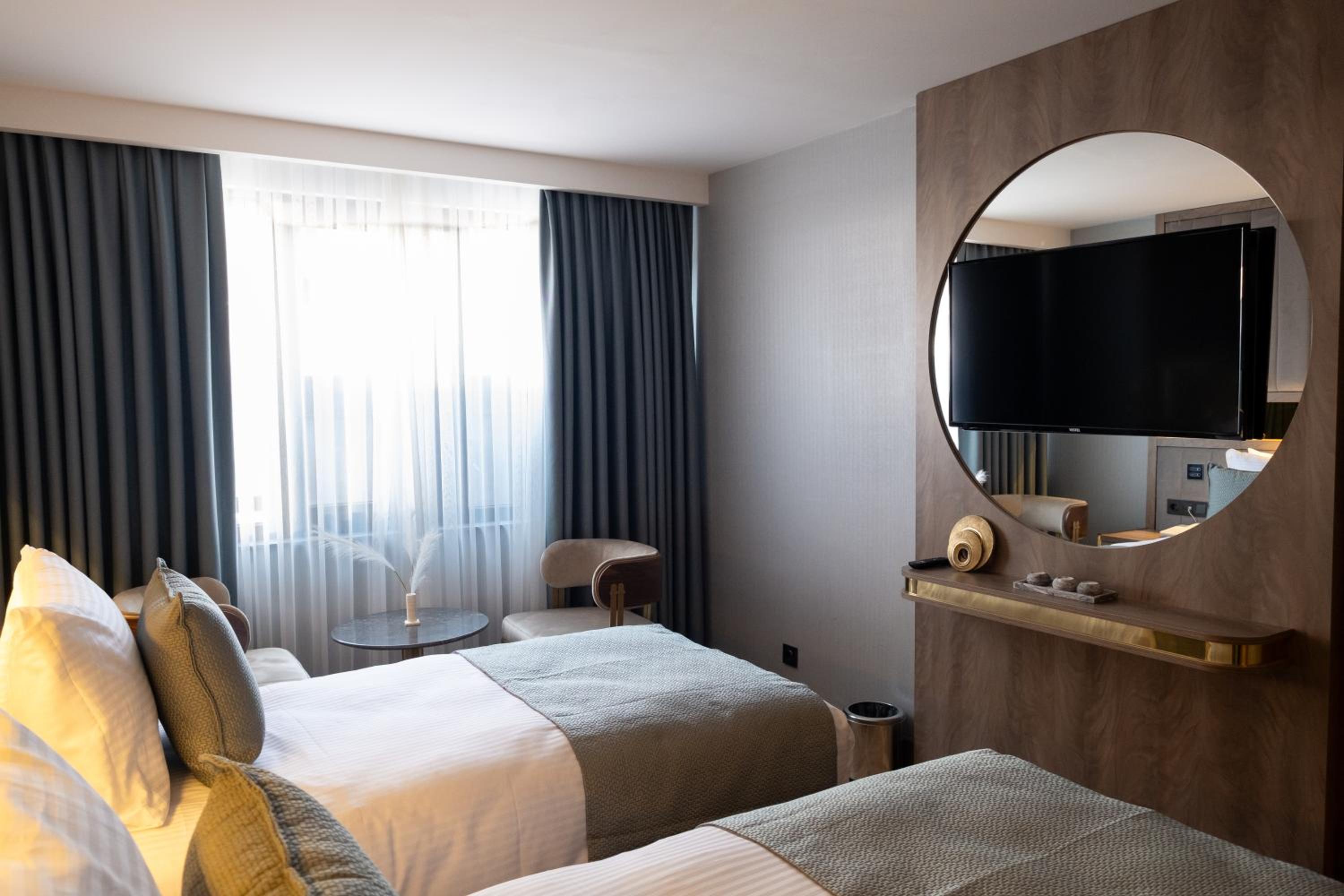 Deluxe Twin Room photo 2