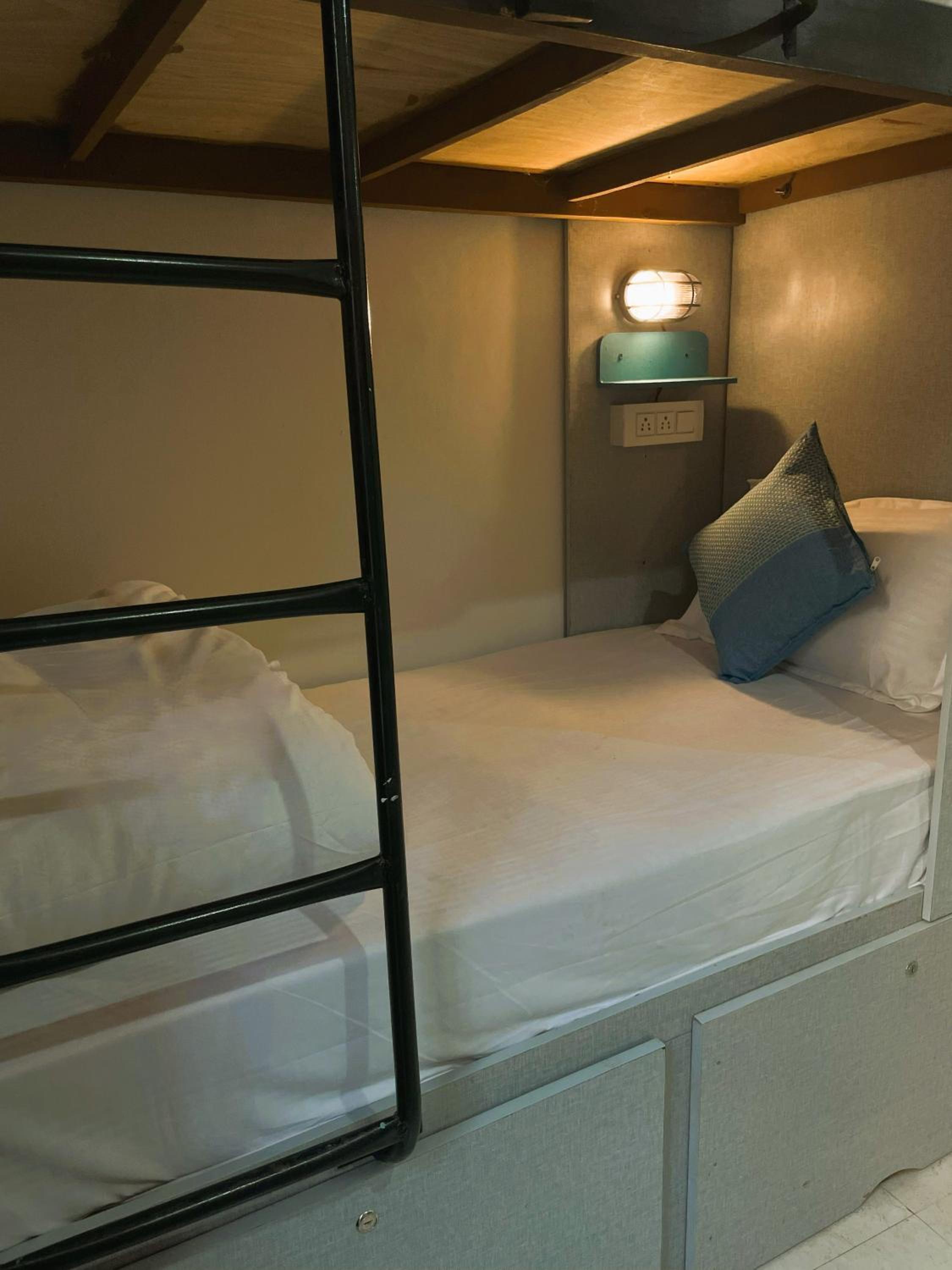 Bed in 4-Bed Mixed Dormitory Room photo 1